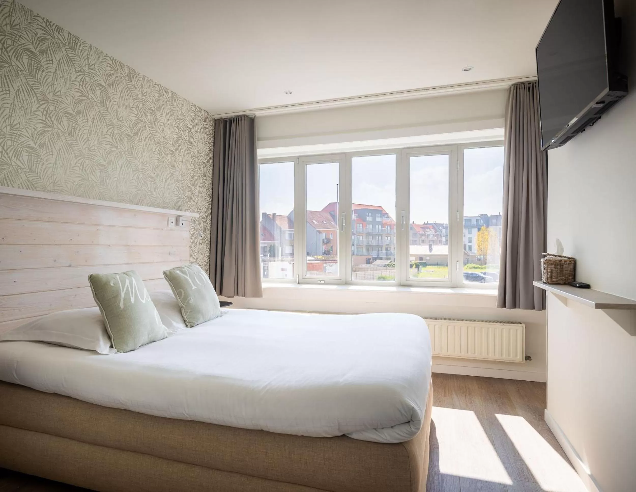 TV and multimedia, Bed in West Bay