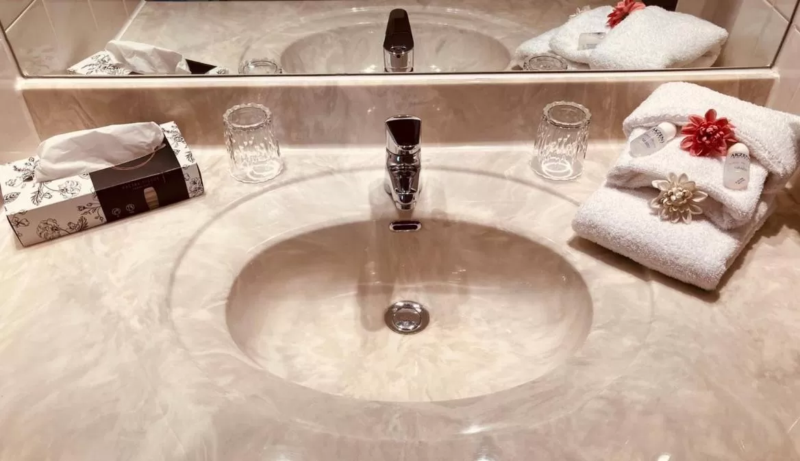 Bathroom in Akzent Congresshotel Hoyerswerda