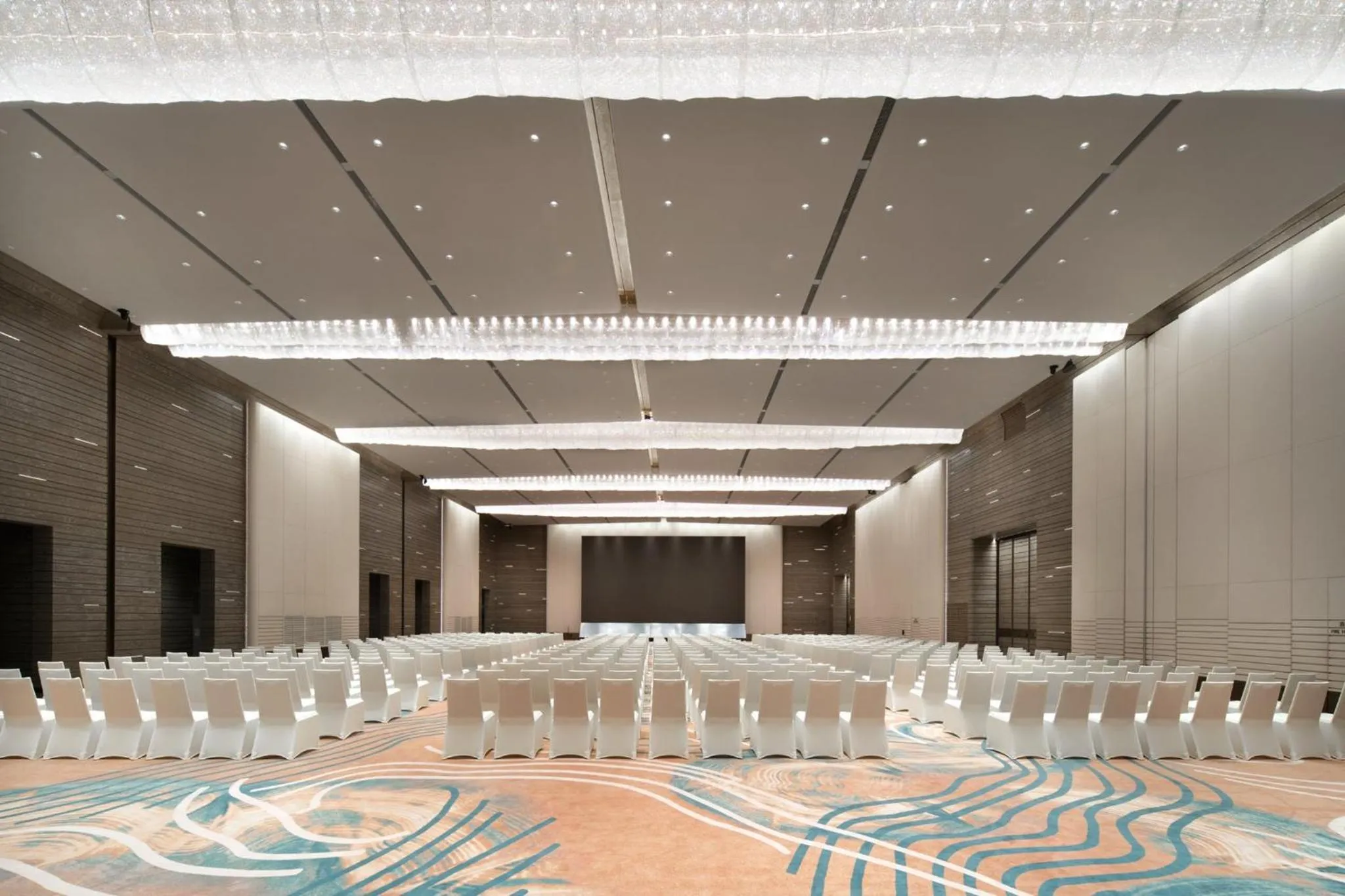 Banquet/Function facilities in Crowne Plaza Wuhan Optics Valley by IHG