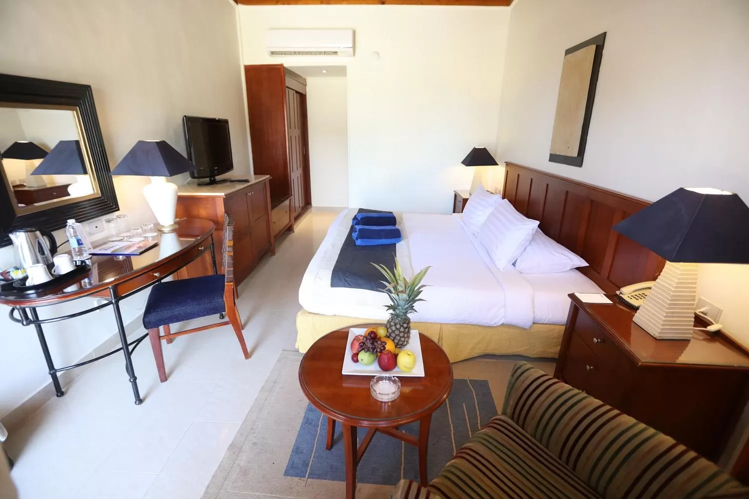 Bedroom, Bed in Nuweiba Club Resort