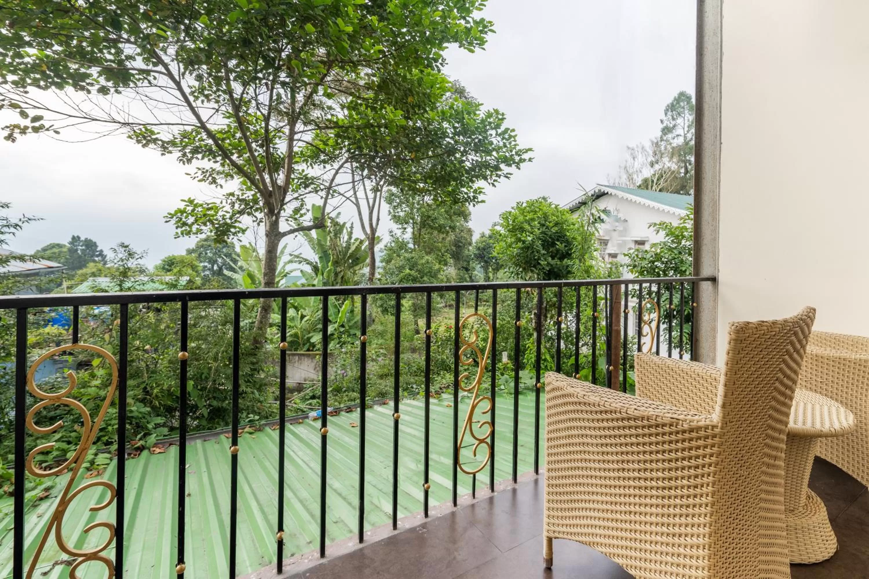 Day in Summit Barsana Resort & Spa