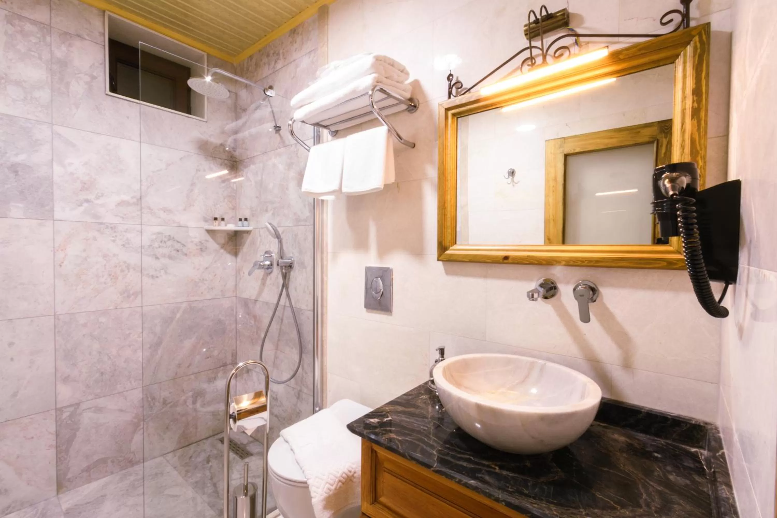 Bathroom in Sapphire Stone House