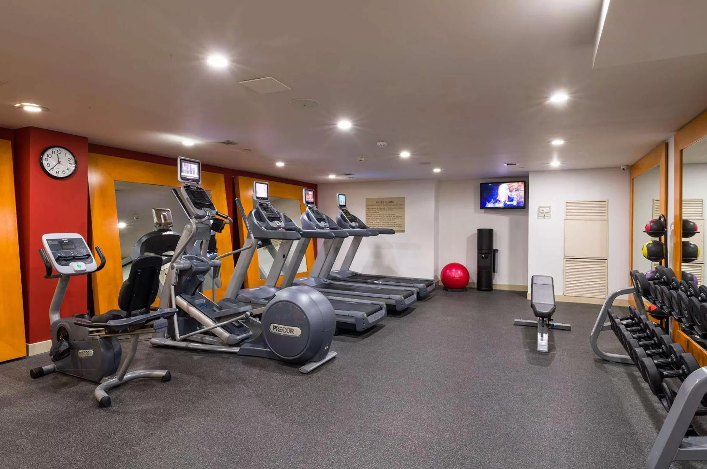 Fitness centre/facilities in Hilton Garden Inn New York/Tribeca