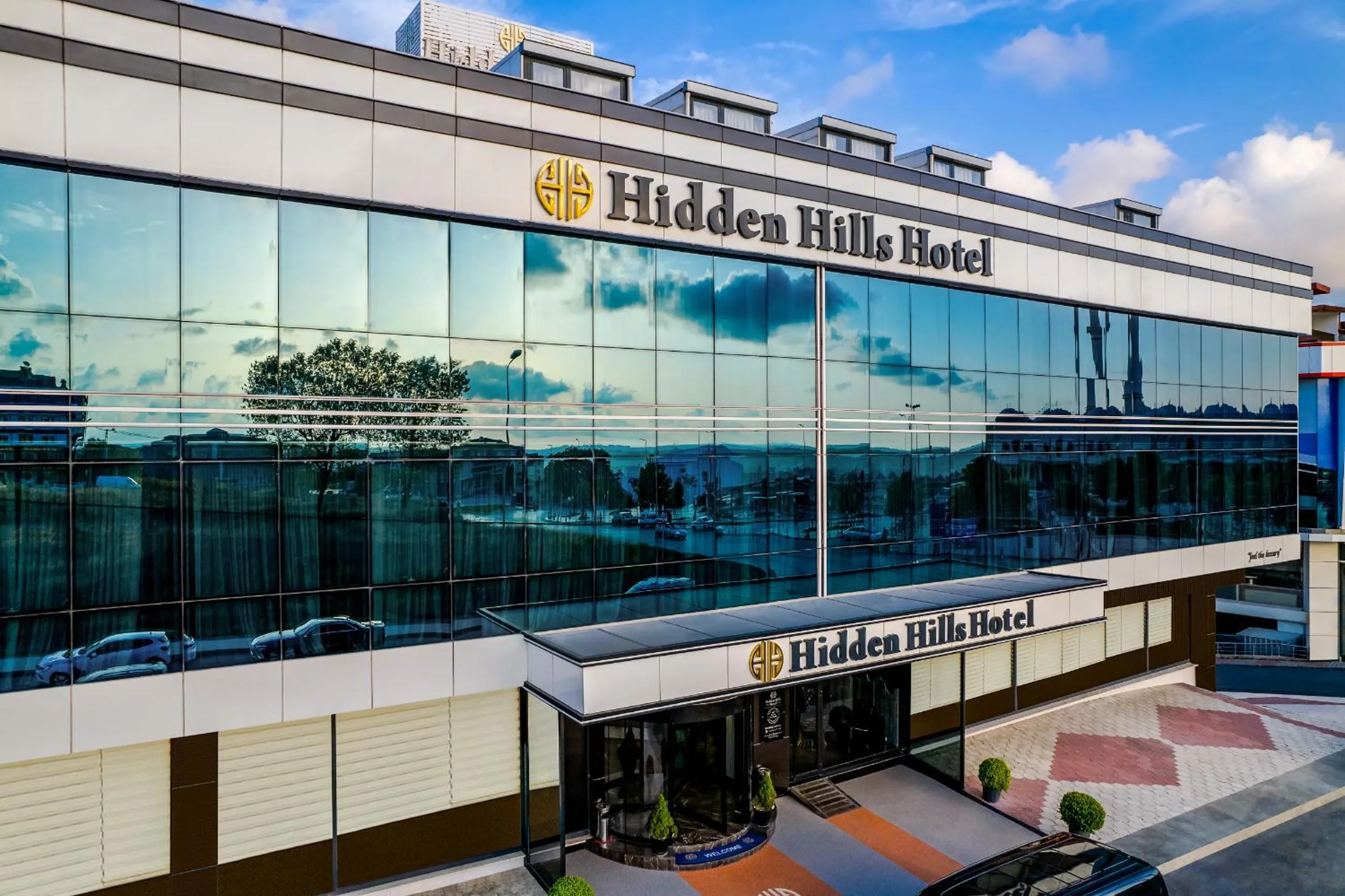 Best Western Premier Hidden Hills Hotel