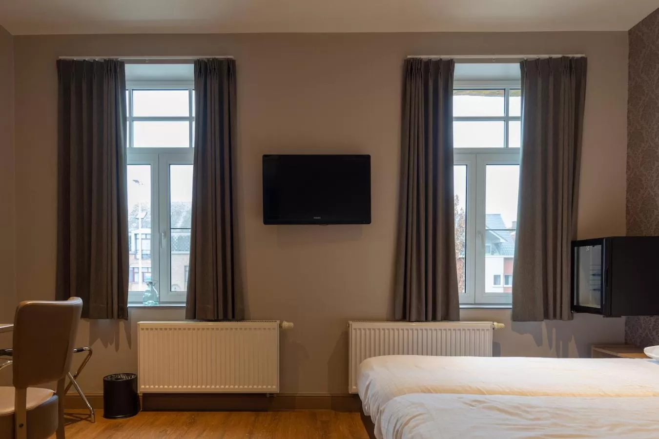 TV/Entertainment Center in Oud Gemeentehuis