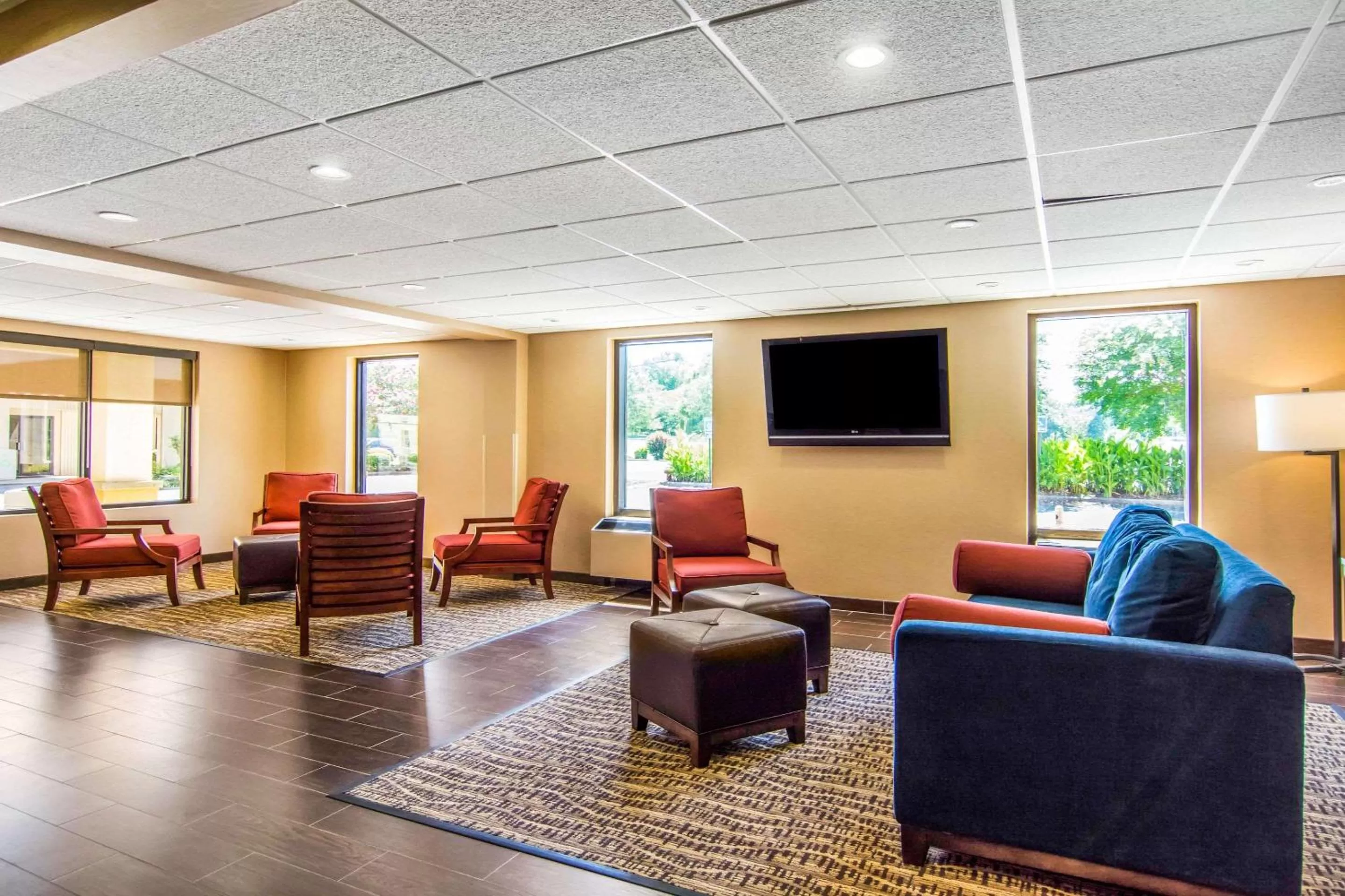 Lobby or reception in Comfort Inn Newport News-Williamsburg East
