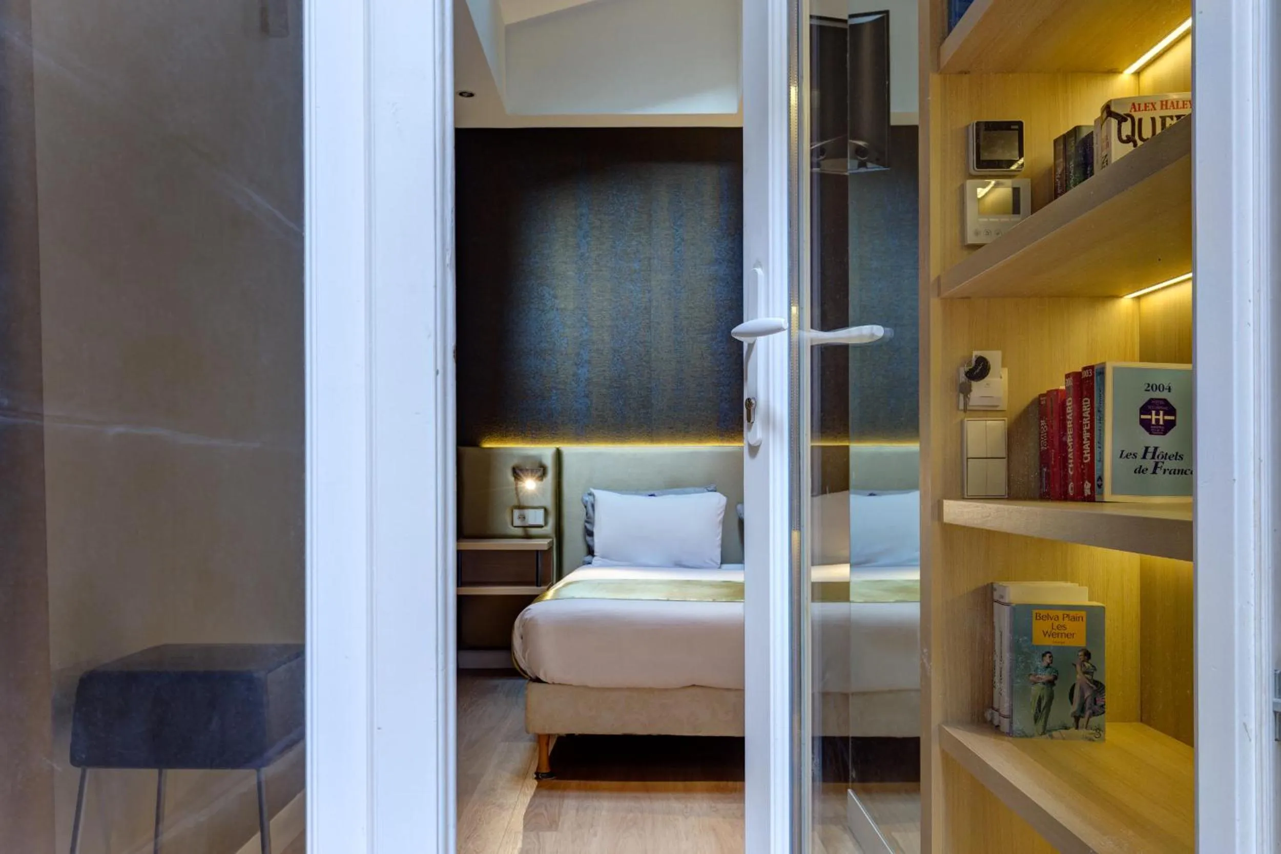 Other, Bed in Hôtel Elixir