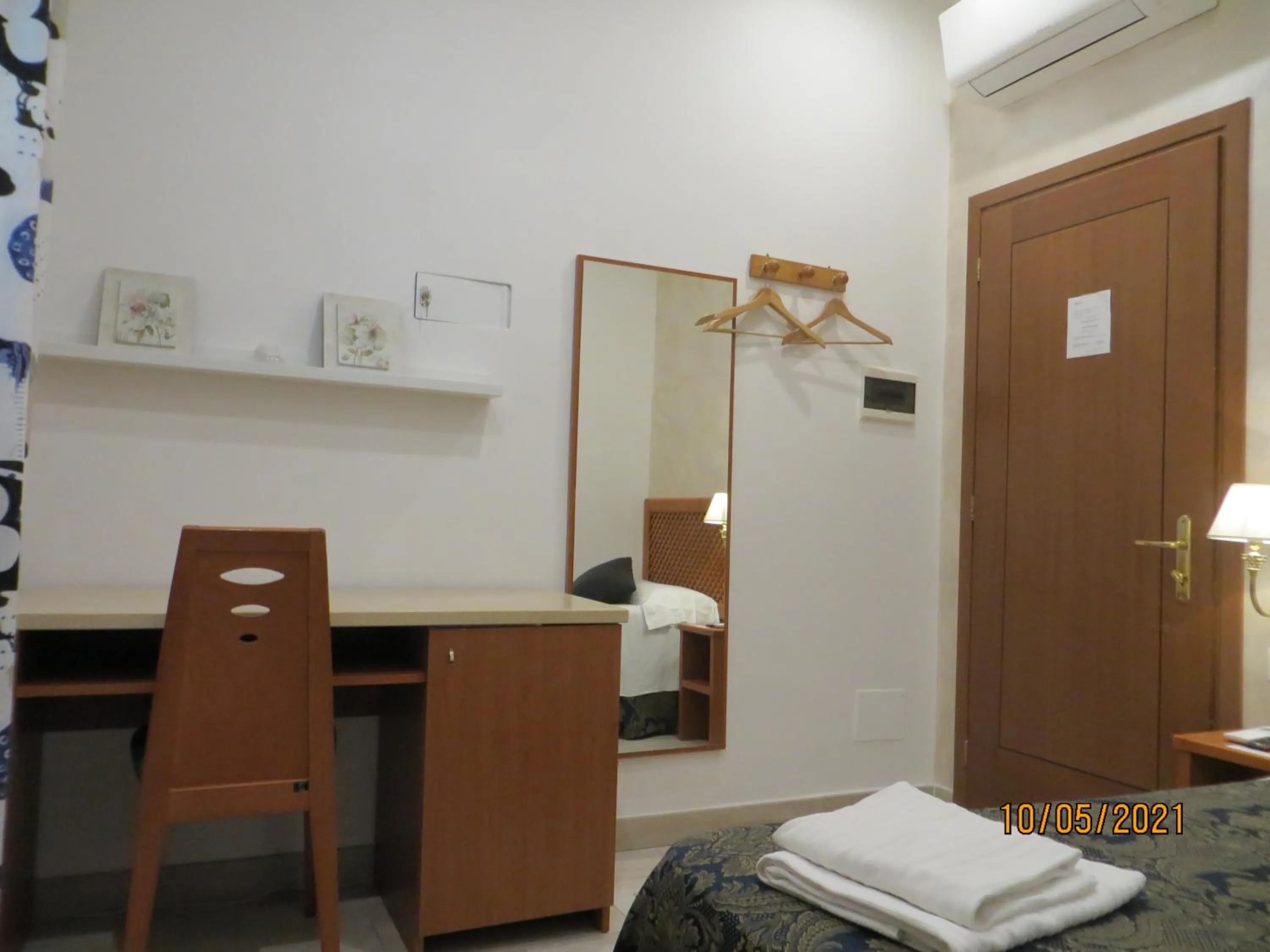 Photo of the whole room, Bed in Hotel Silva