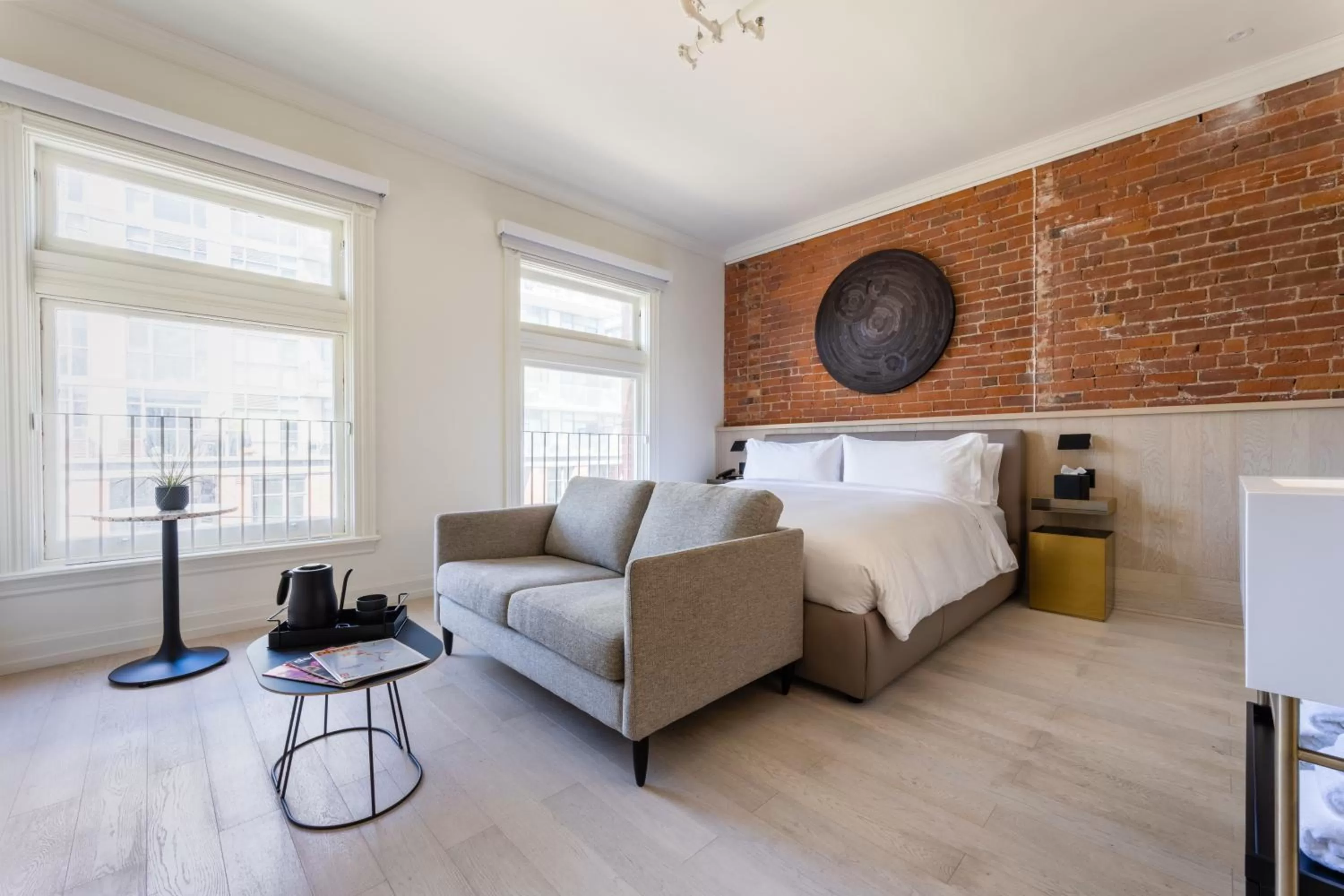 Photo of the whole room, Bed in Gladstone House