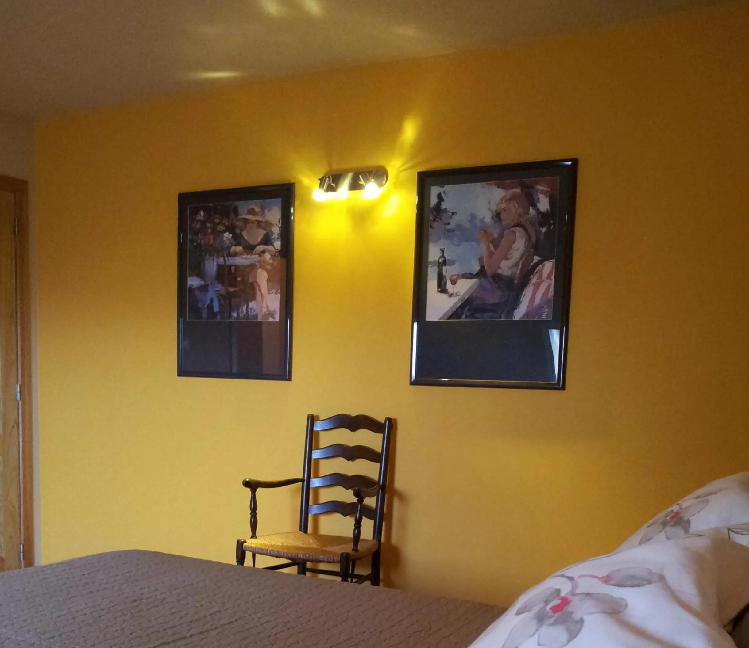 Decorative detail, Bed in B&B Herberg Boerenhol DE MOTE BVBA