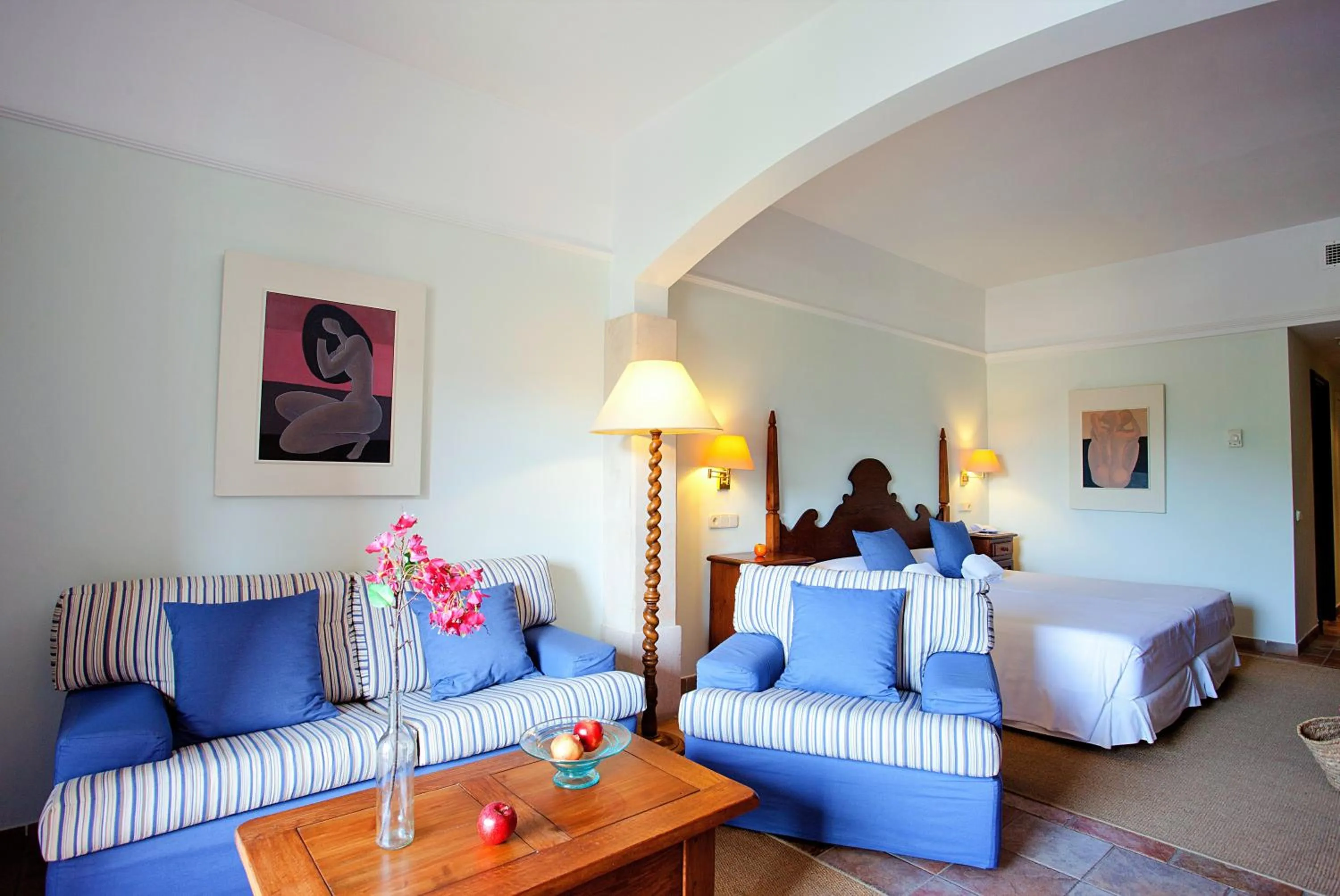 Seating area in Hotel Cala Sant Vicenç - Adults Only