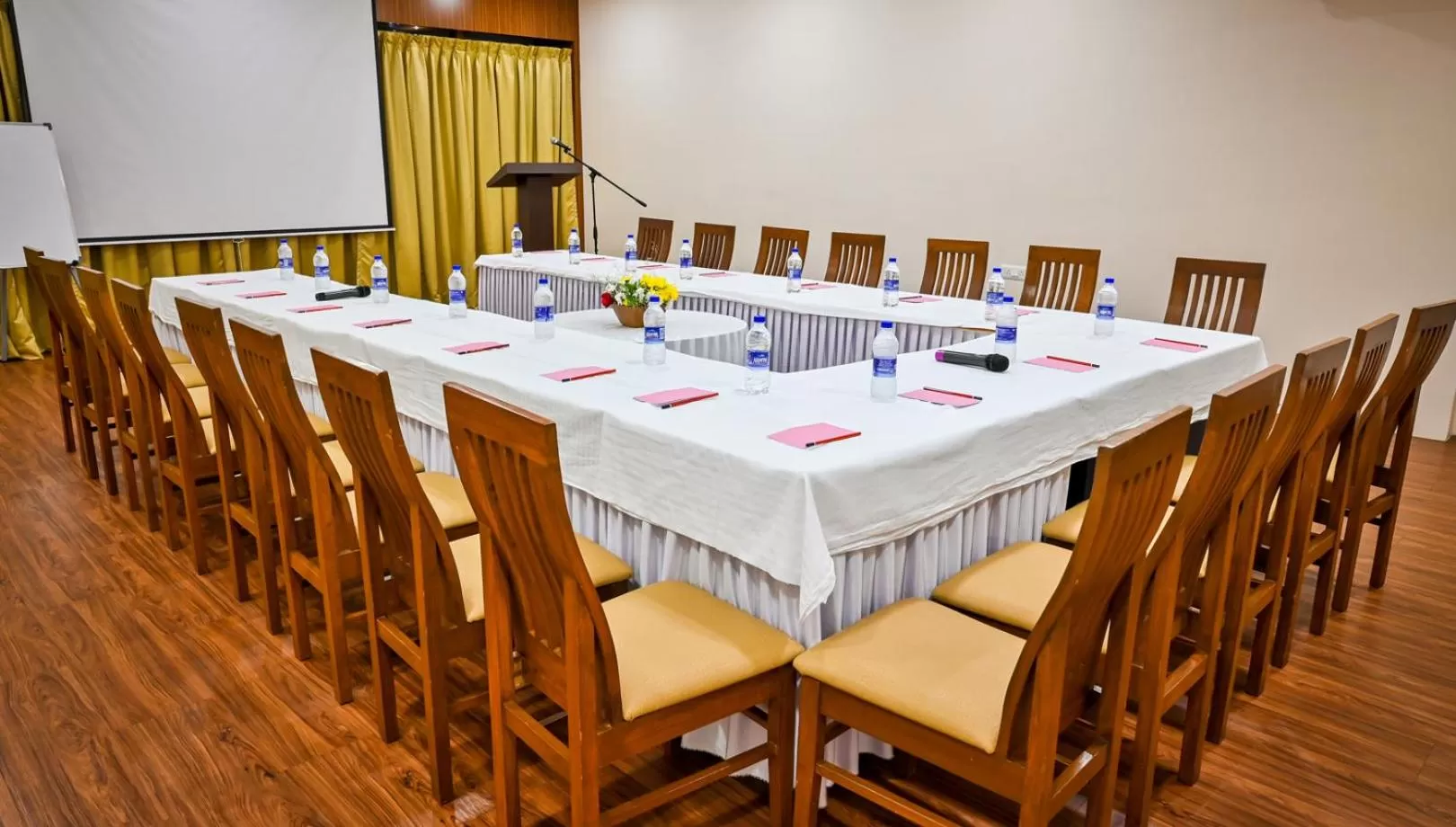 Business facilities in Hotel Laxmi Empire