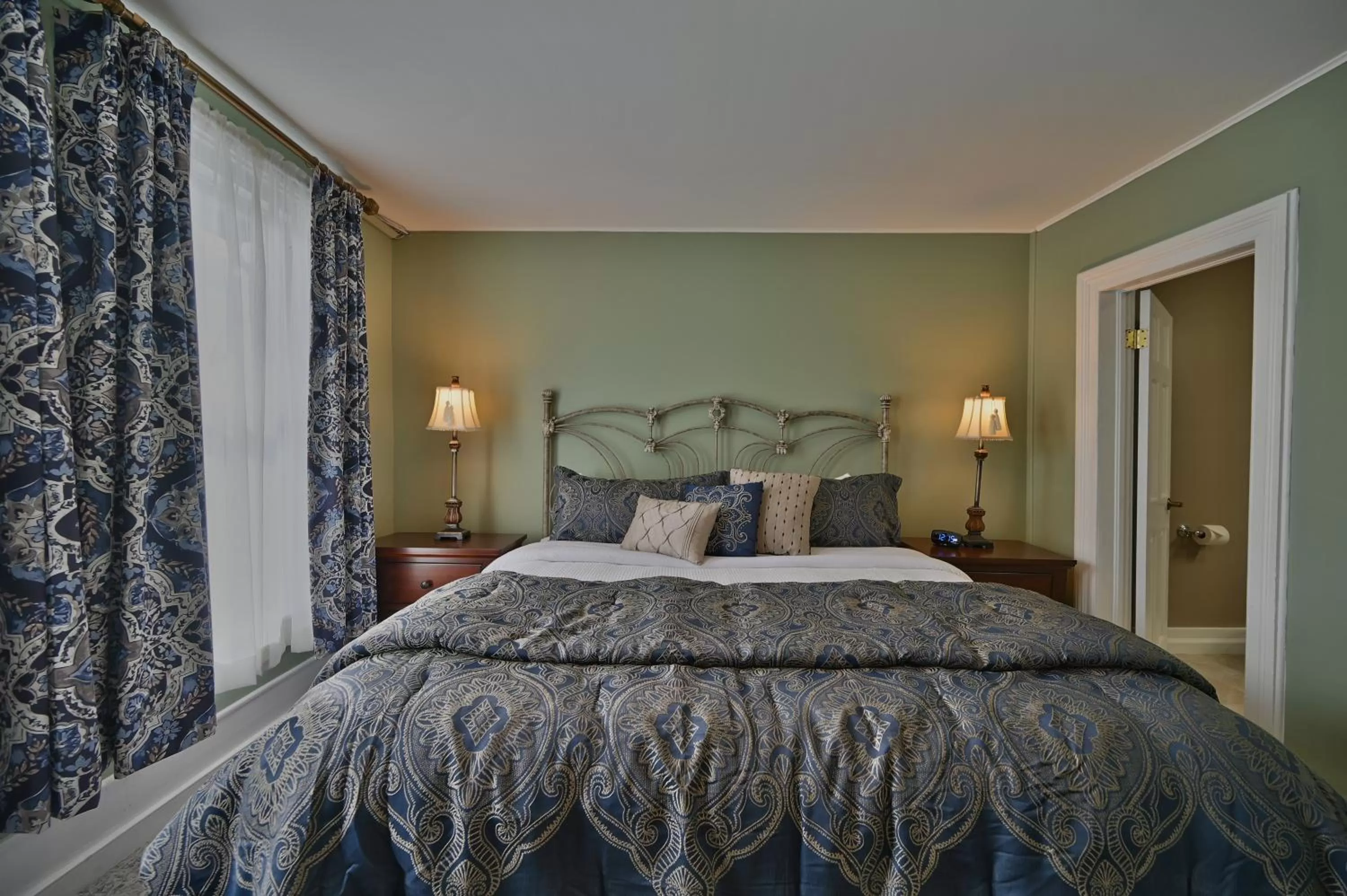 Bed in Tom Quick Inn