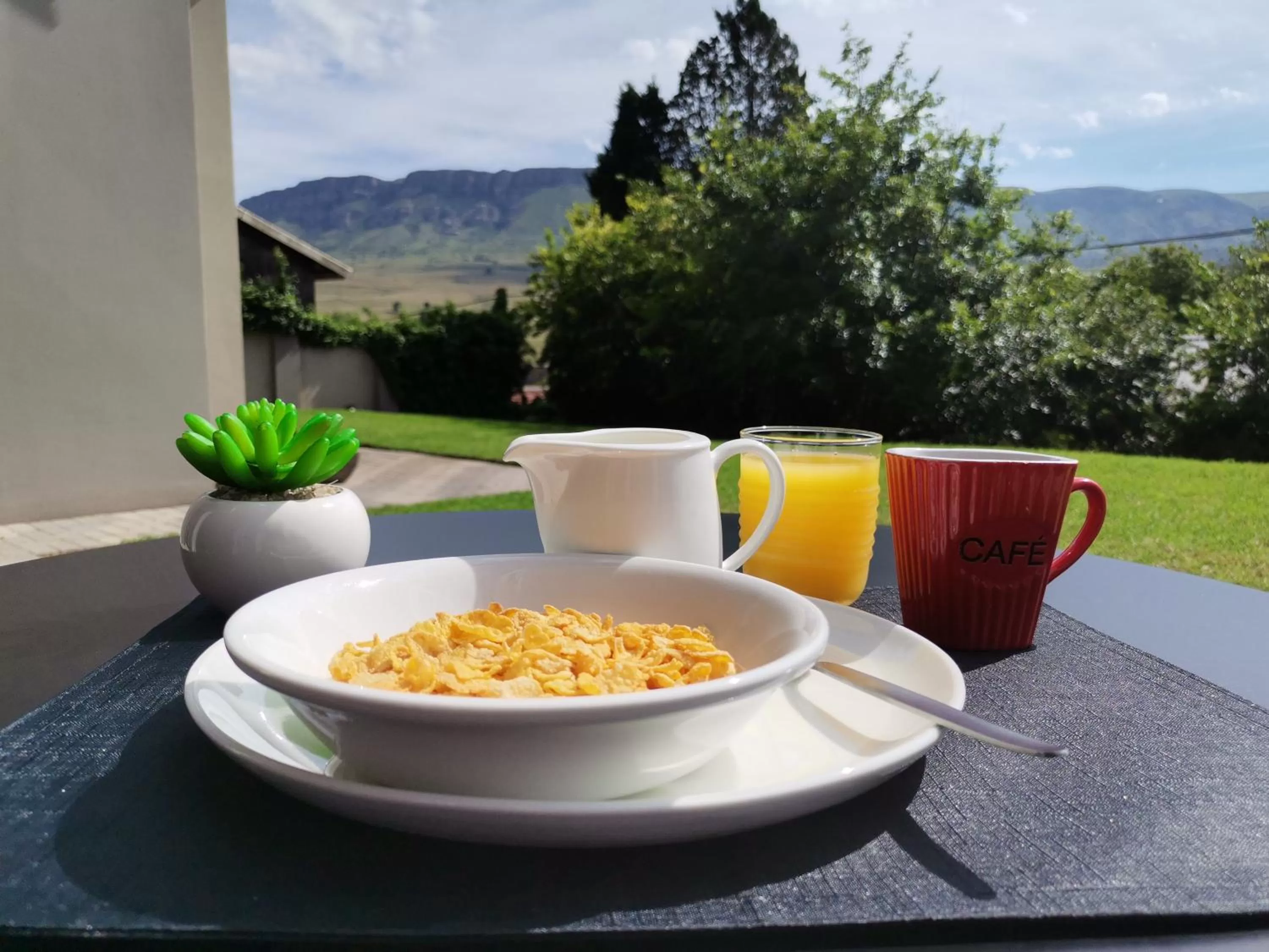 Breakfast in The Raz