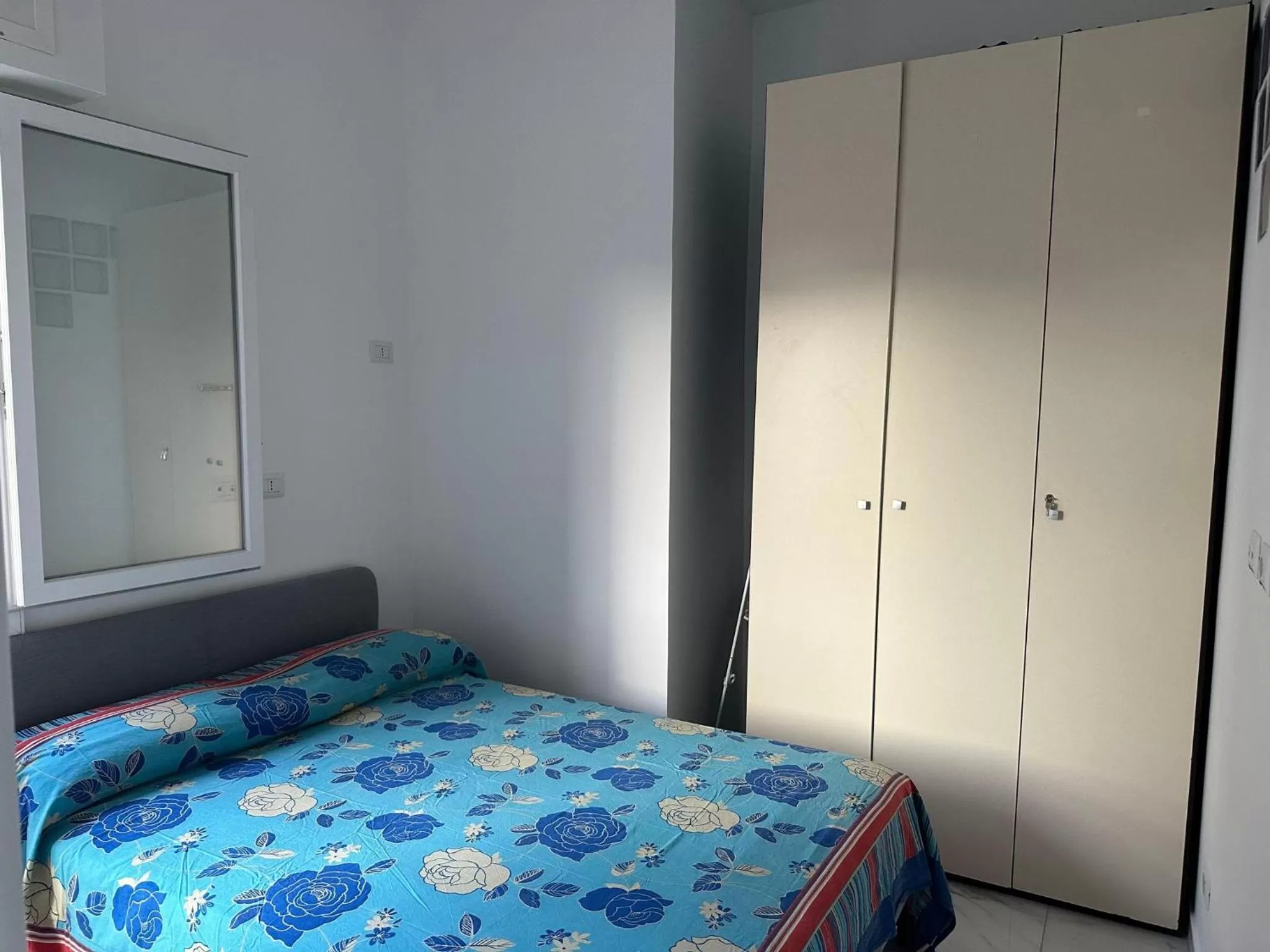 Bed in Al Porto Di Roma B&B