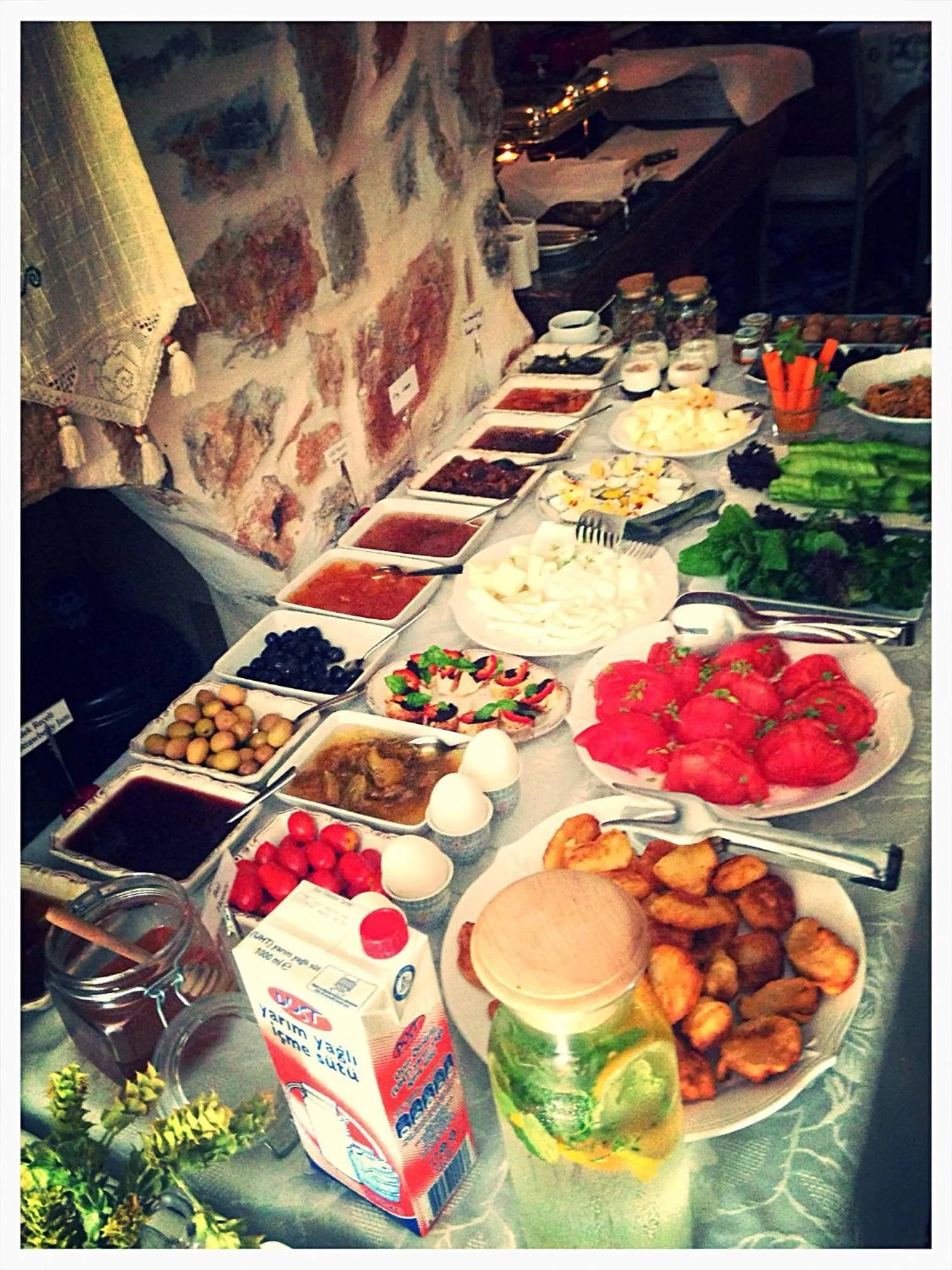 Breakfast in Lemon Villa Hotel