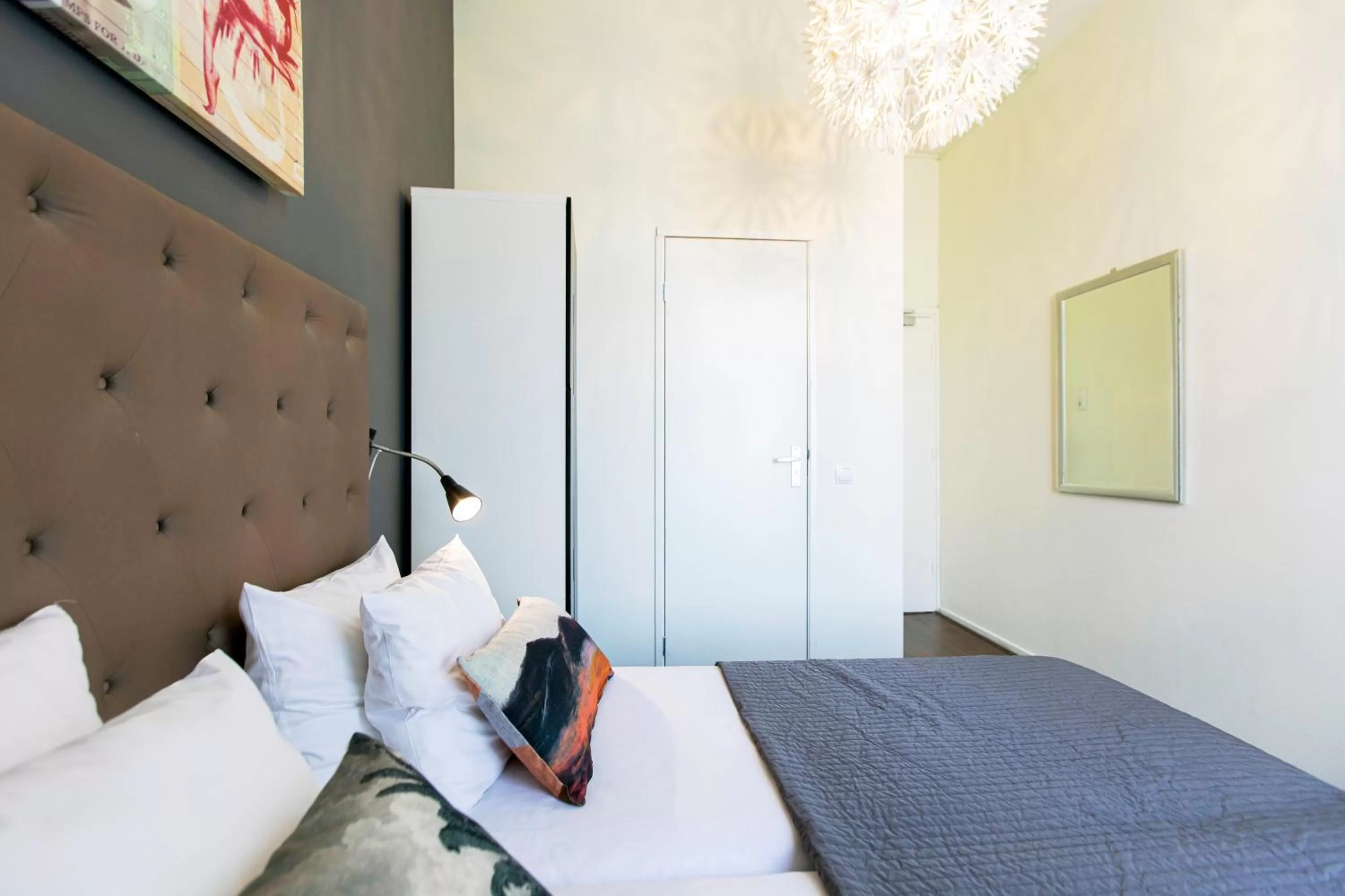 Bed in Quentin England Hotel