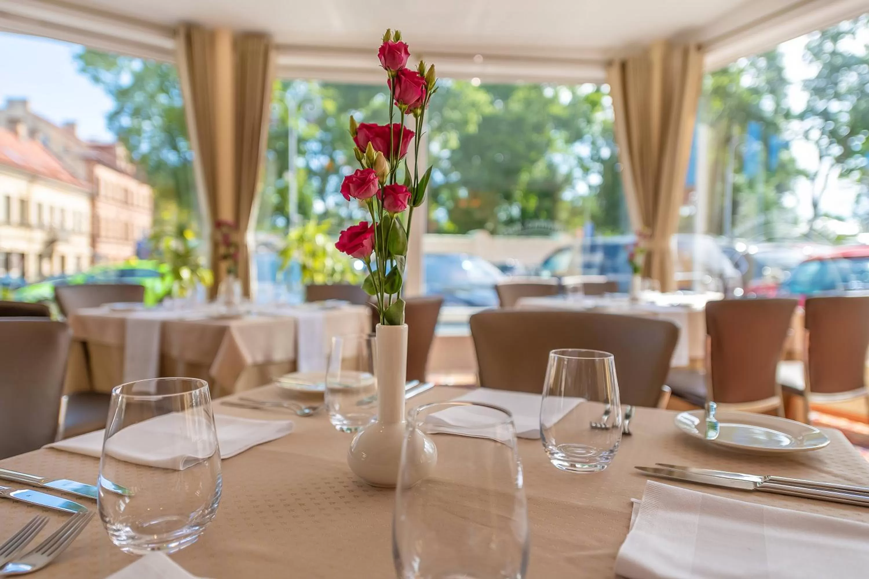 Restaurant/places to eat in Artis Centrum Hotels