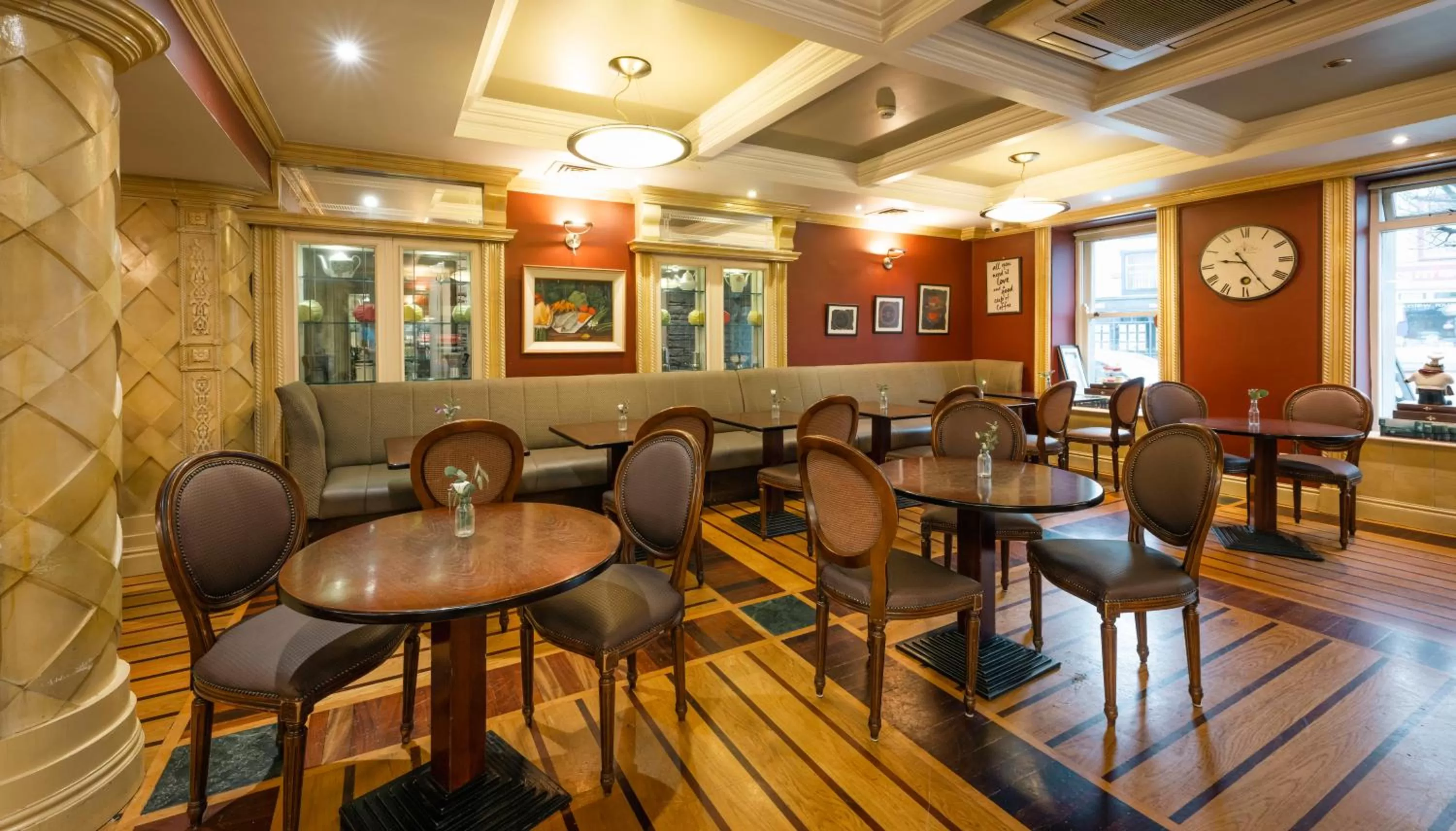Restaurant/places to eat in Castle Hotel Macroom