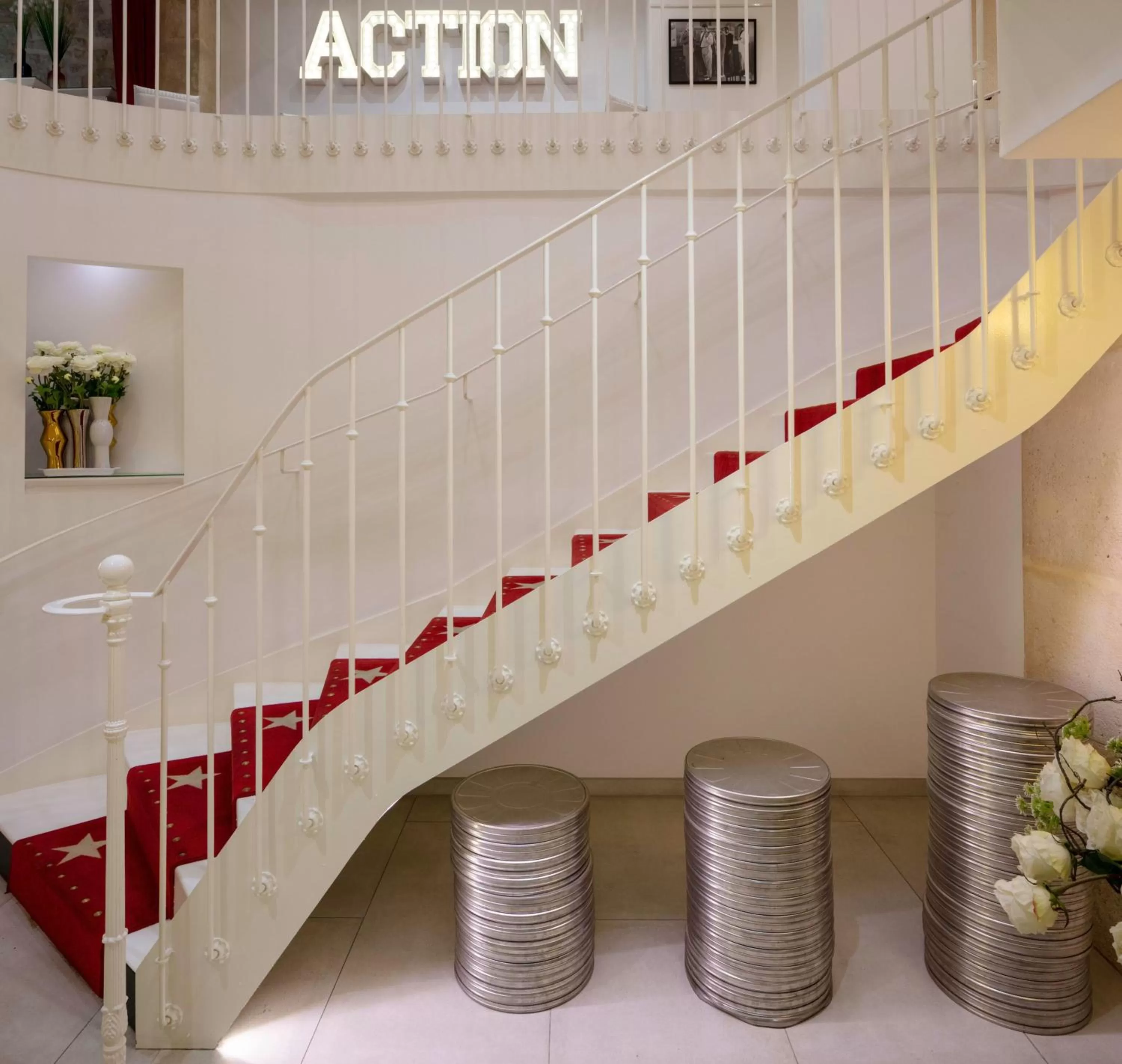 Lobby or reception in Le 123 Sébastopol - Astotel