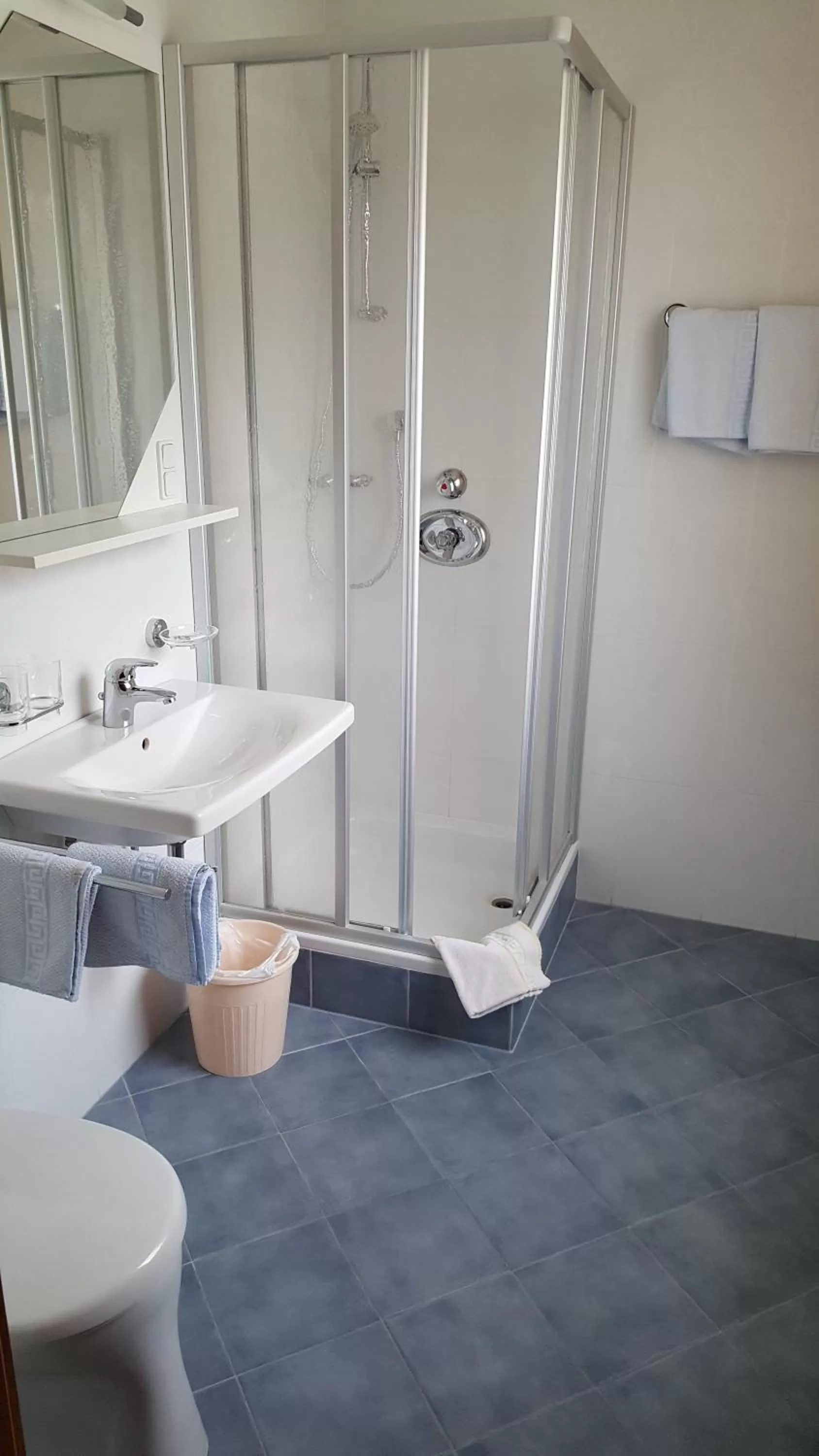 Bathroom in Wohlfühlhotel Schiestl