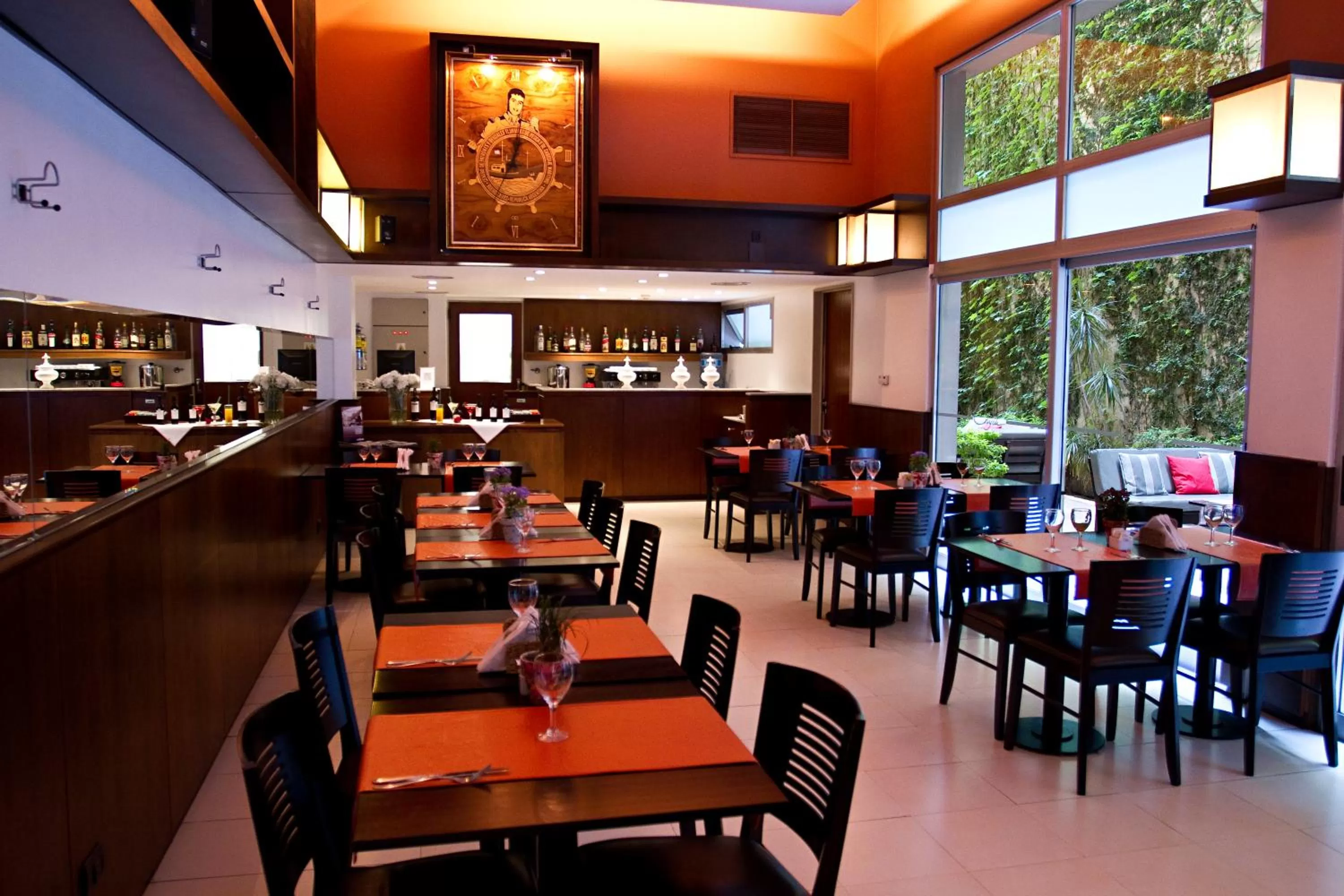 Restaurant/places to eat in Ribera Sur Hotel