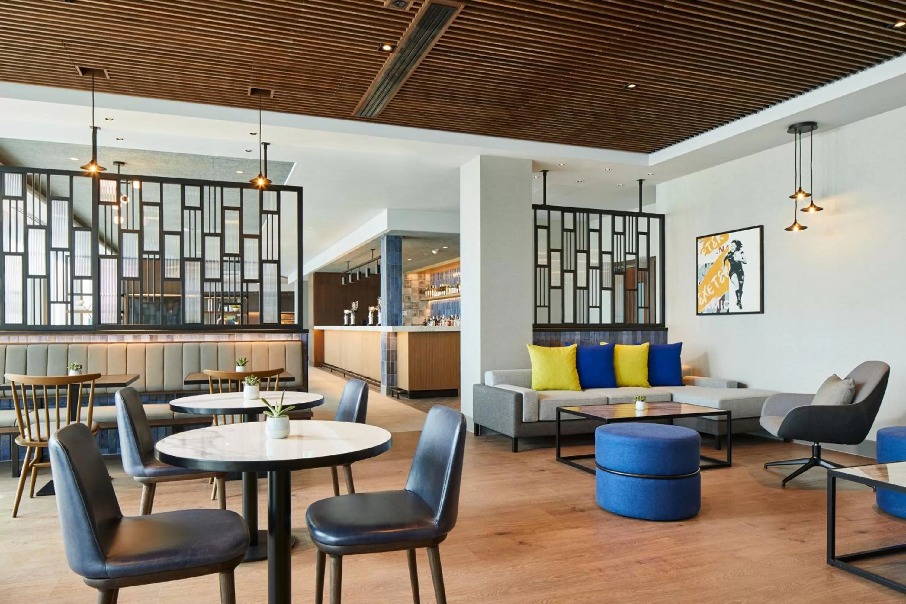 Lounge or bar in Courtyard by Marriott Exeter Sandy Park