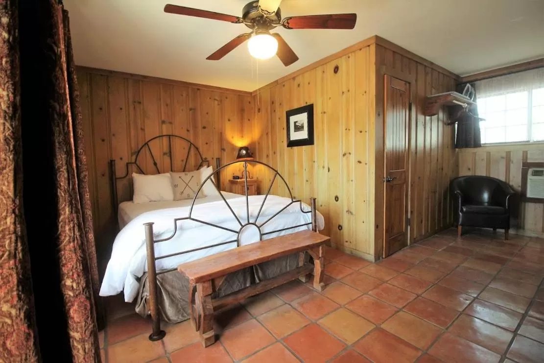 Bed in The Maverick Inn
