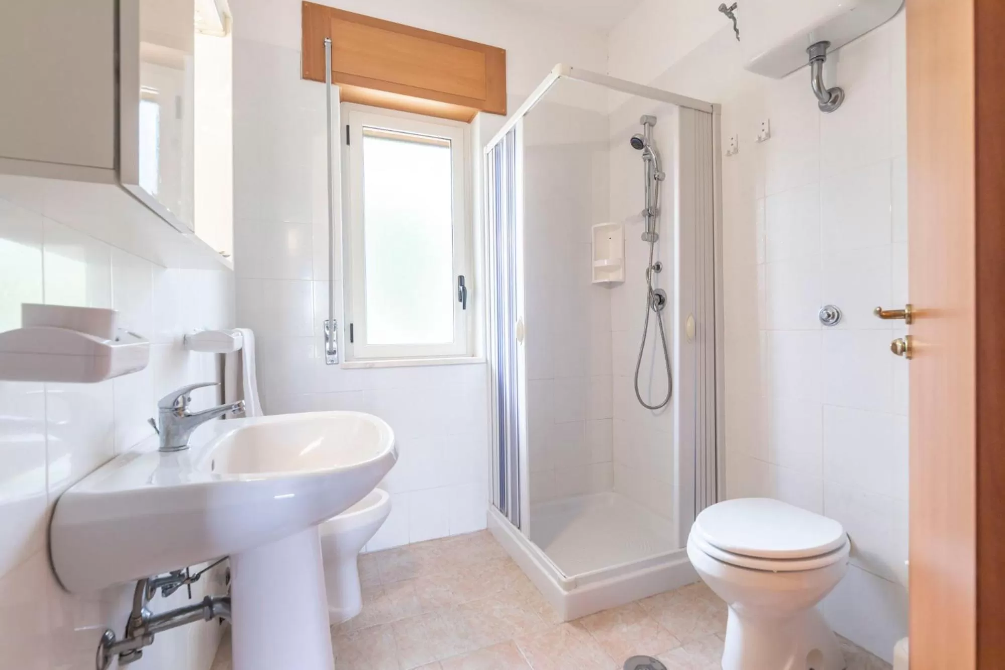 Bathroom in Hotel Residence il villaggio Lì cylentos Policastro Scario a 100 mt dal mare