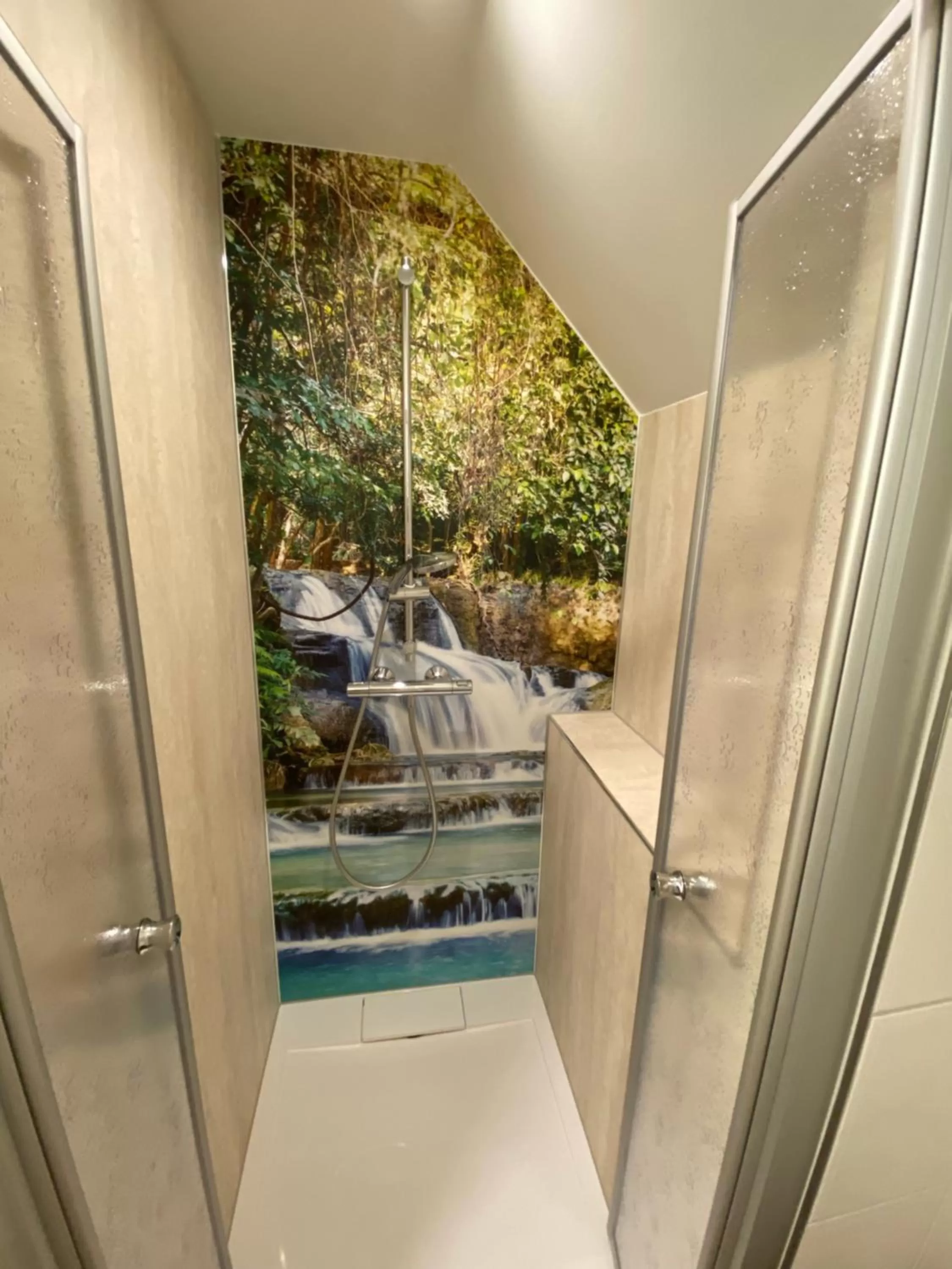 Shower in Familienhotel "Rhön Feeling"