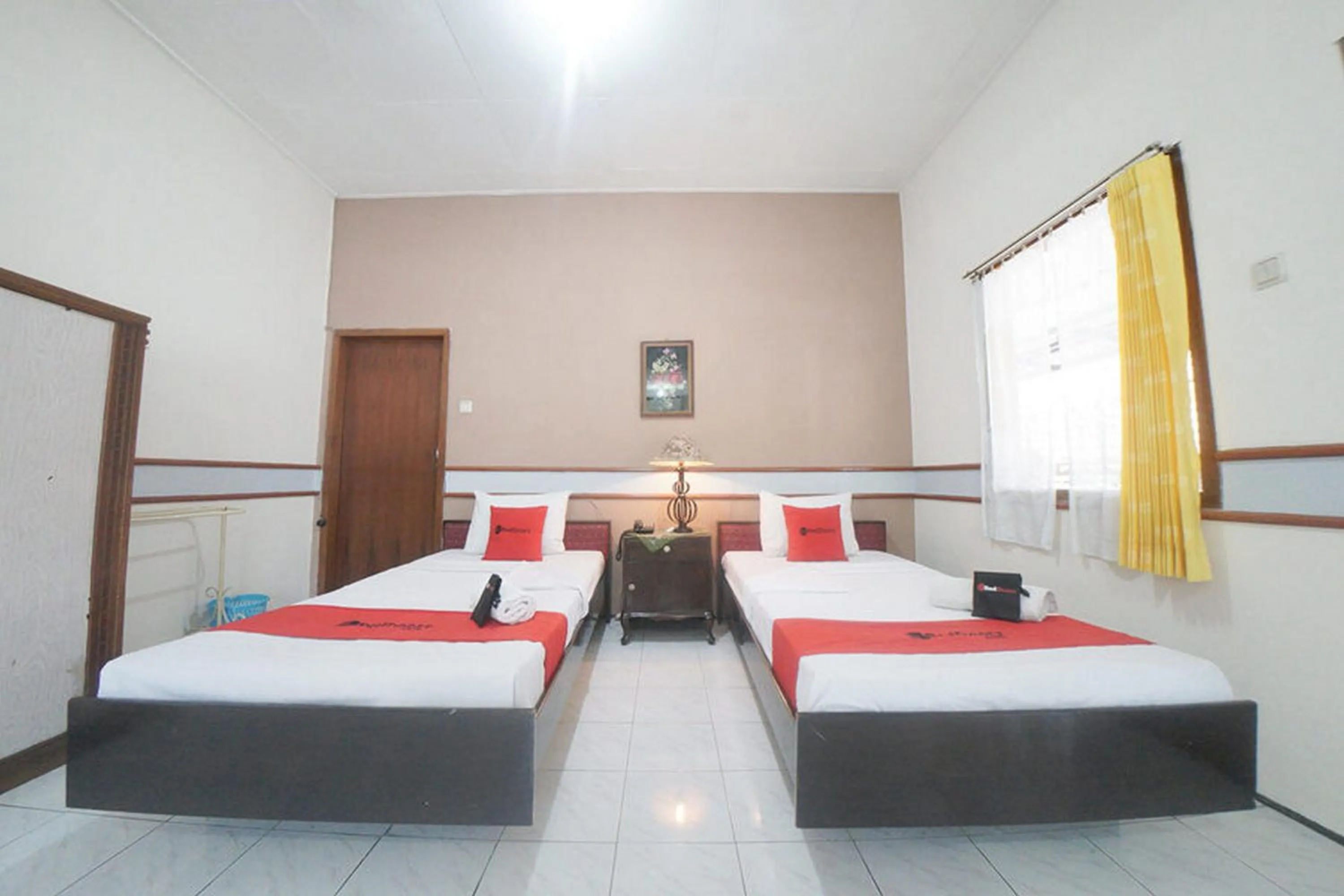 Bed in RedDoorz near Balai Kota Malang