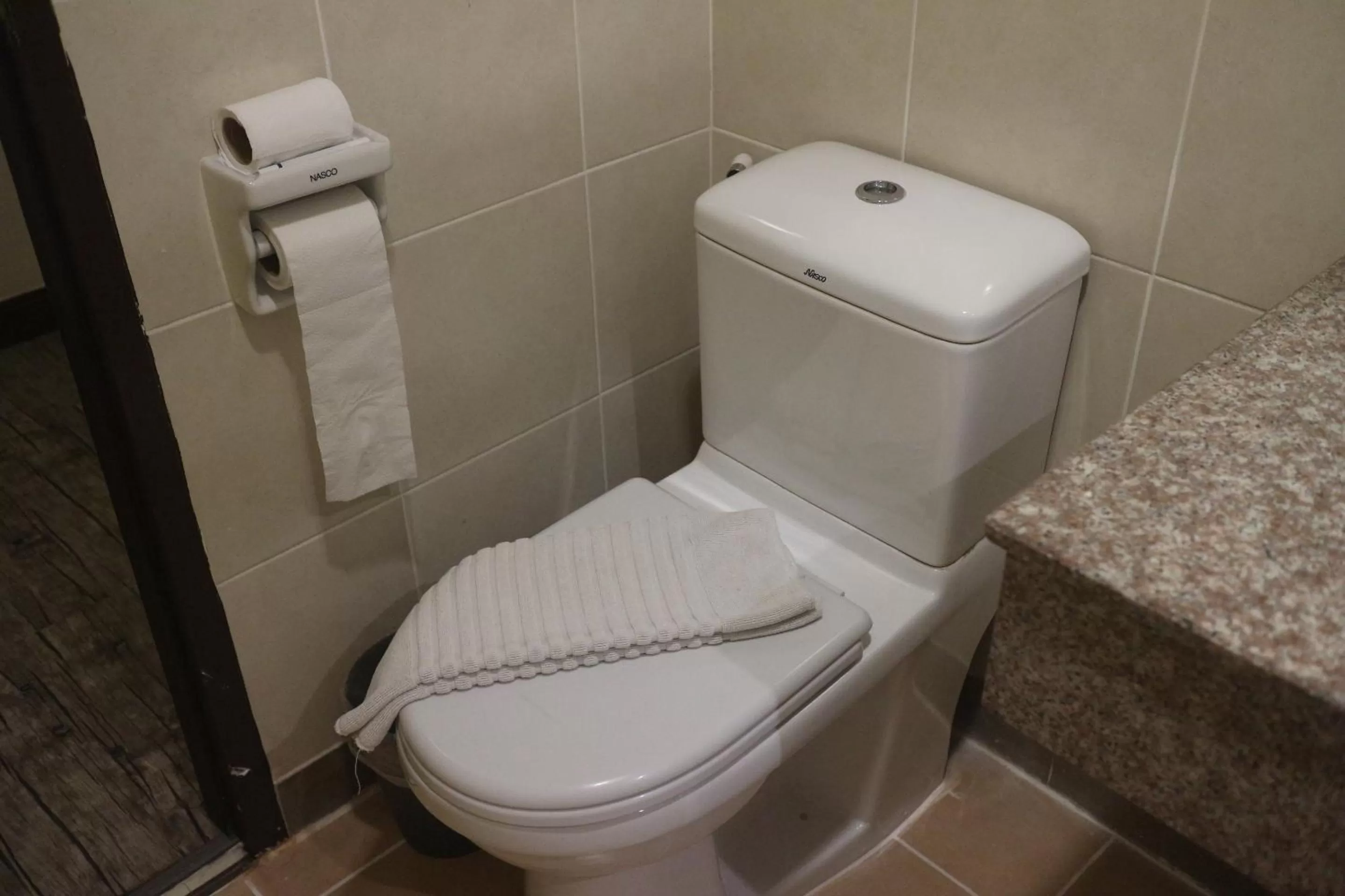 Bathroom in Floral Shire Suvarnabhumi Airport