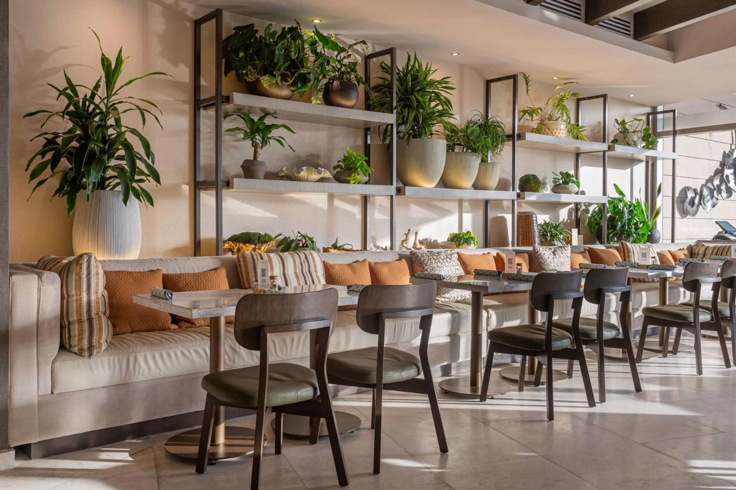 Restaurant/places to eat in JW Marriott Panama