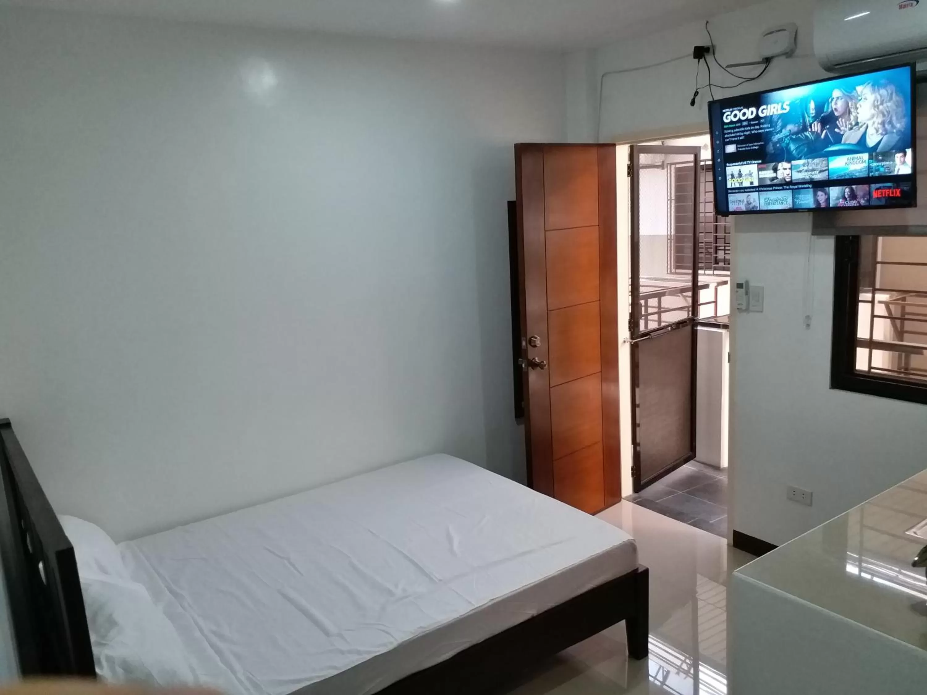 Bed in Clark-Pad Inn, Angeles City