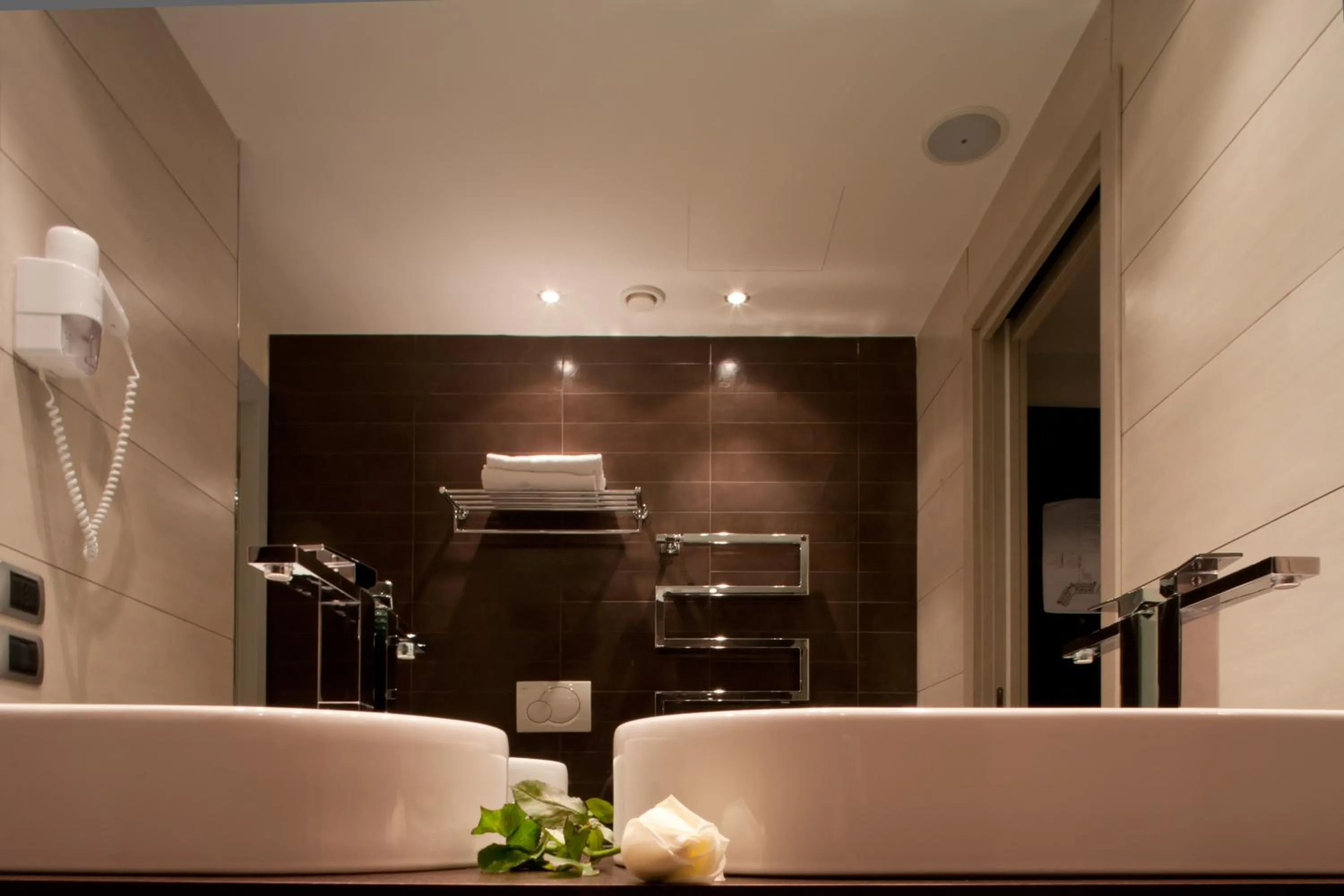 Bathroom in RMH MODENA DES ARTS