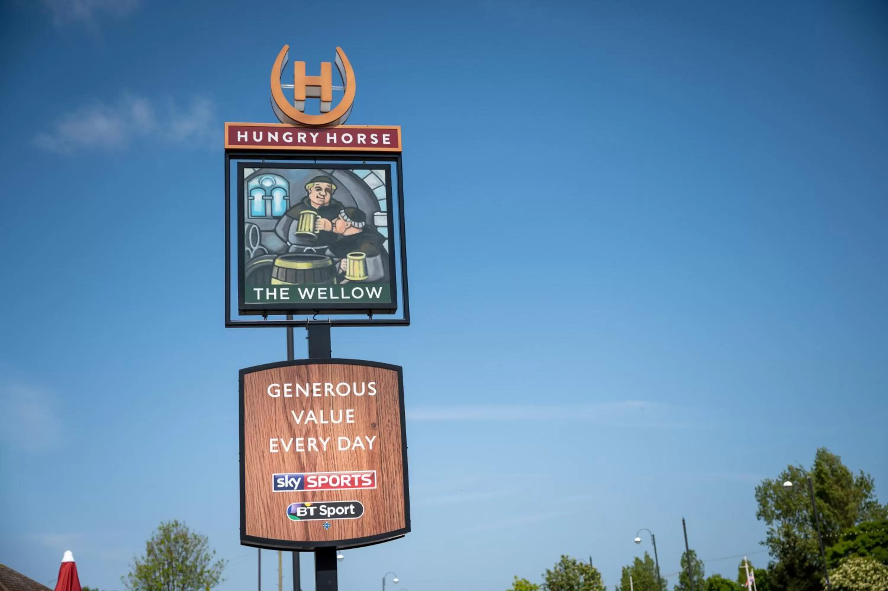 Logo/Certificate/Sign in Wellow Hotel