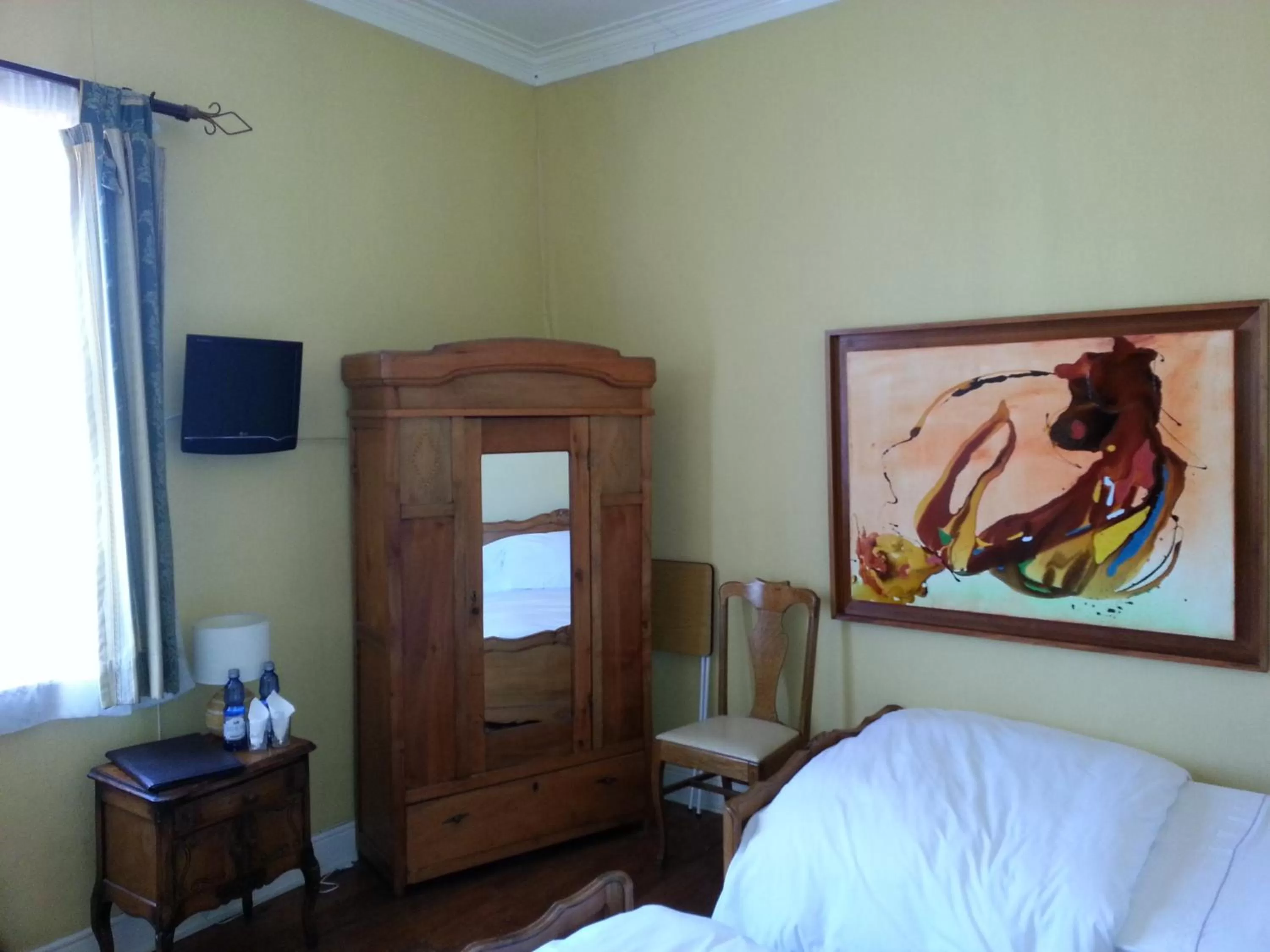 Other, Bed in Hotel Manoir Atkinson