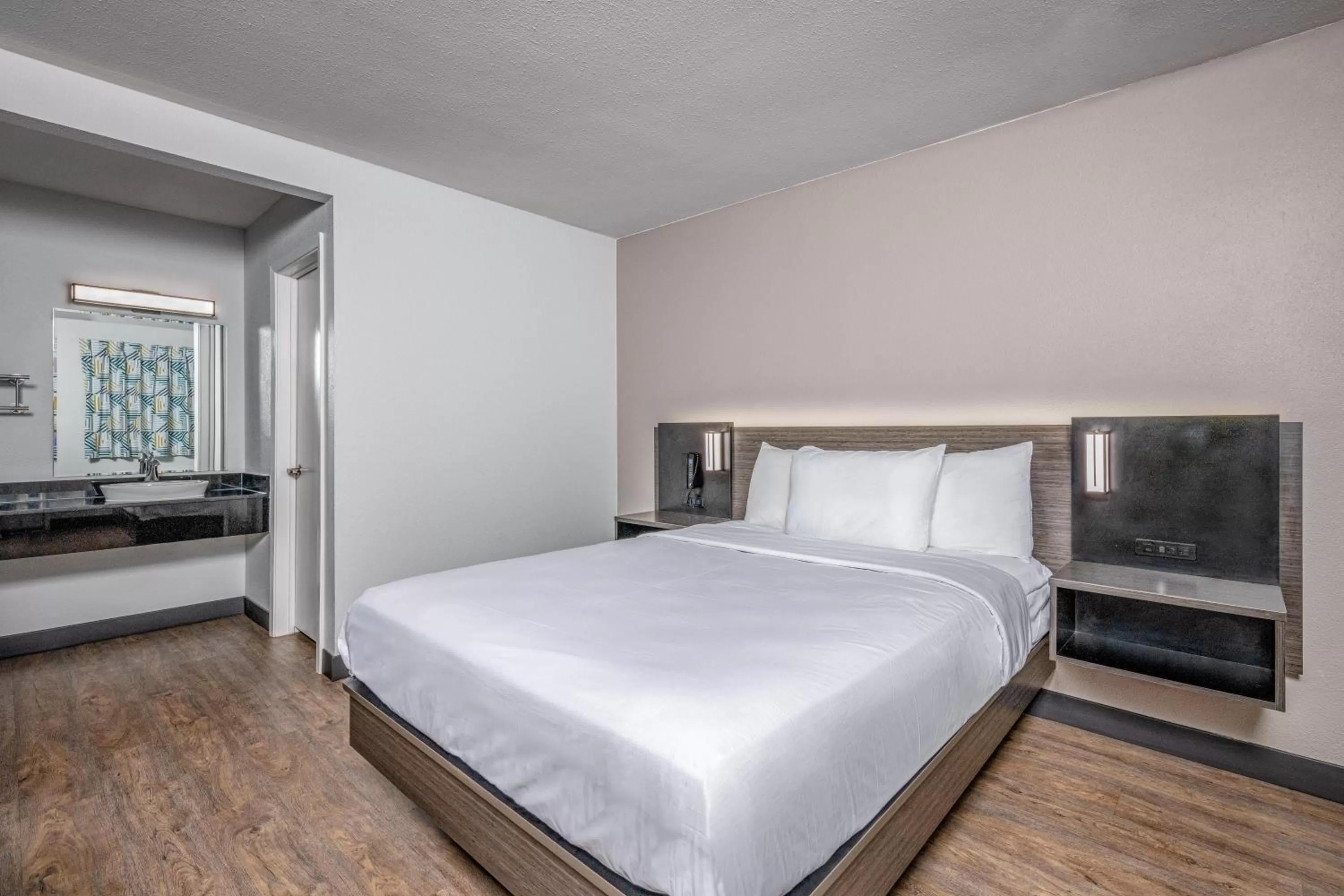 Bedroom, Bed in Motel 6-Euless, TX - Dallas