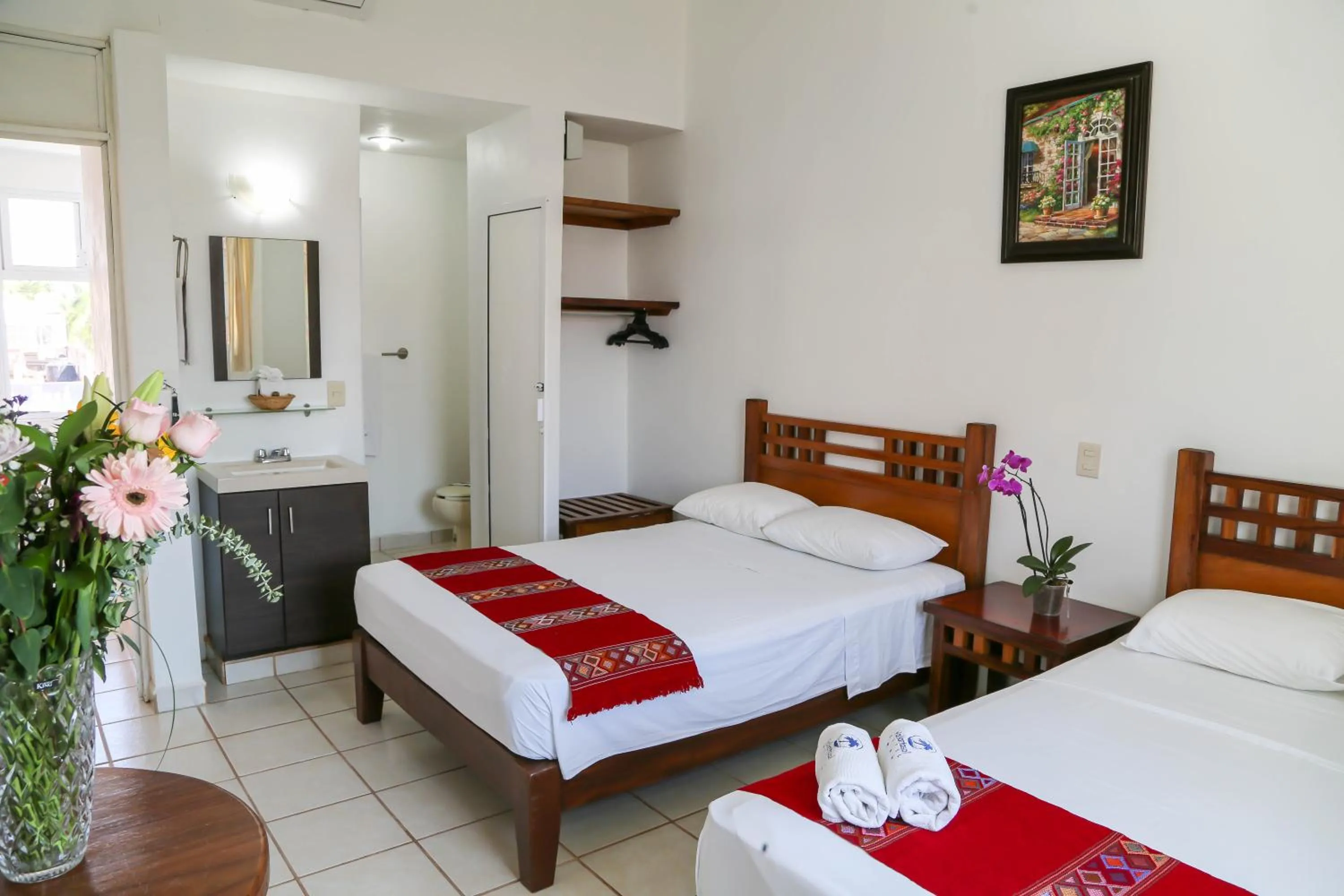 Bathroom, Bed in Vallartasol Hotel