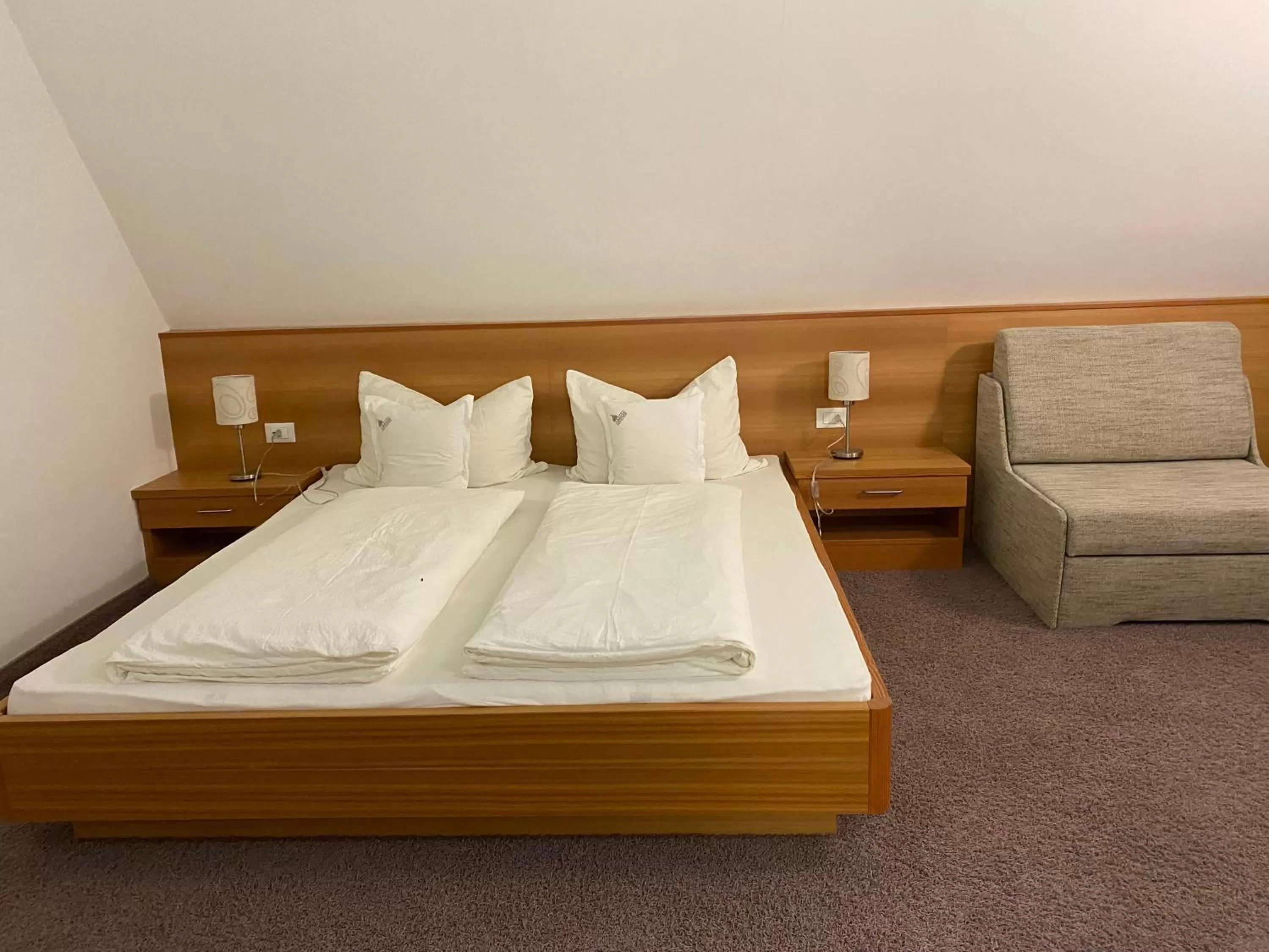 Bedroom, Bed in Hotel Castel Latemar