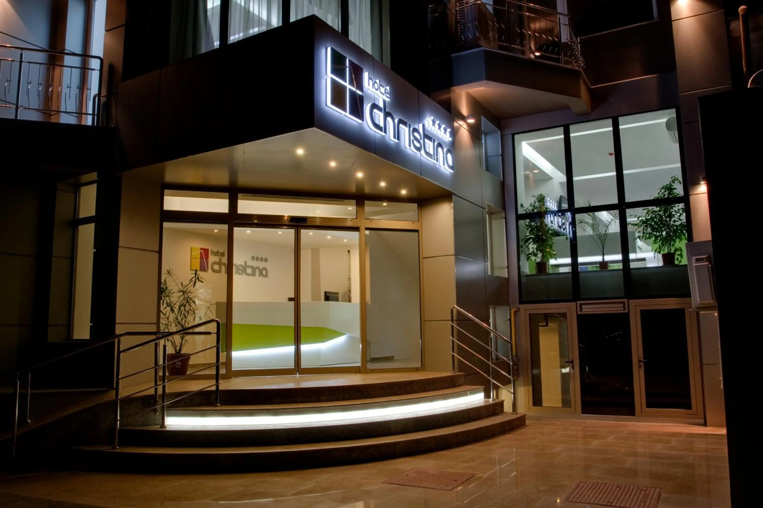 Facade/entrance in Christina Hotel