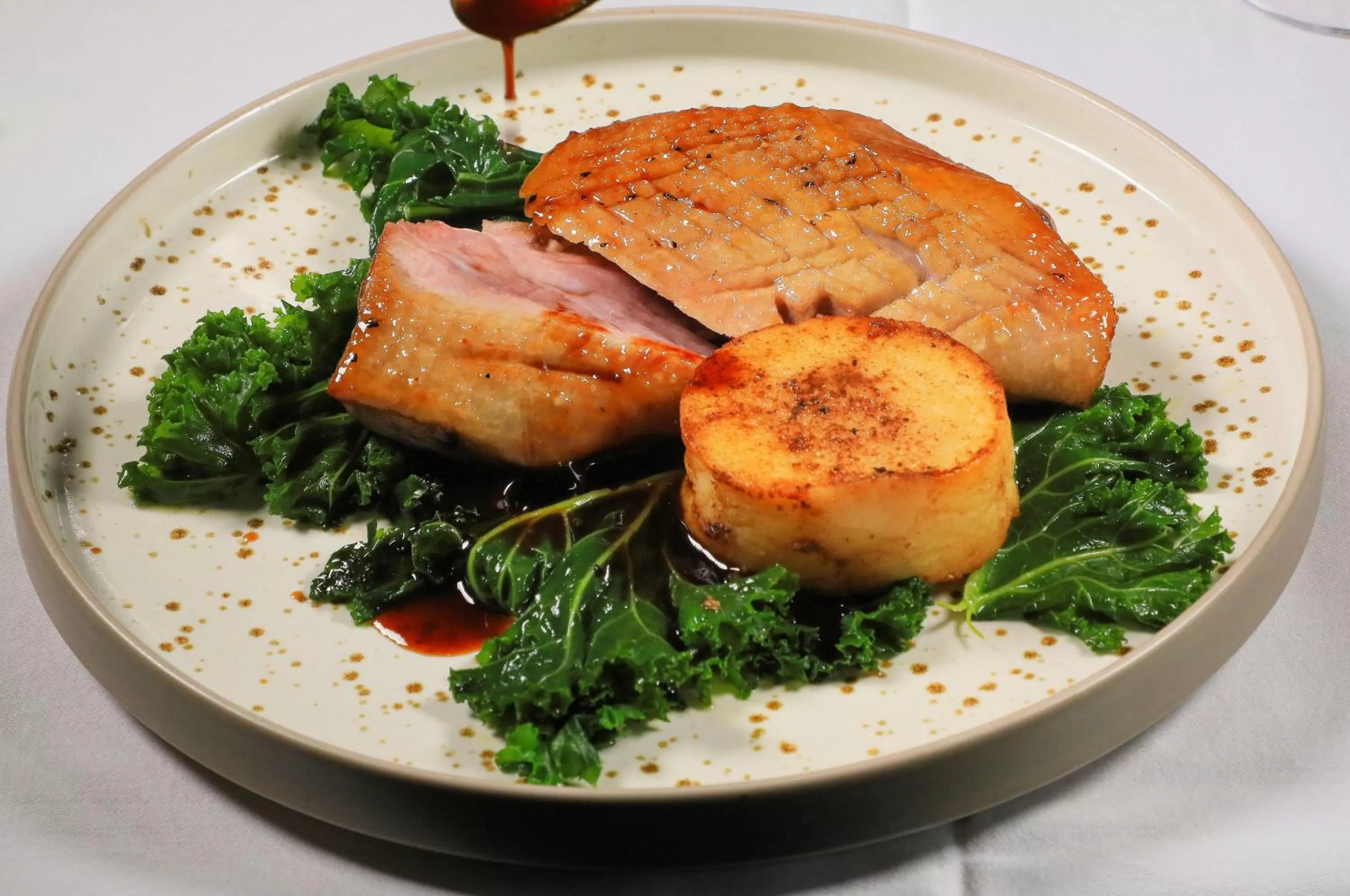 Restaurant/places to eat in The Shirley Arms Hotel