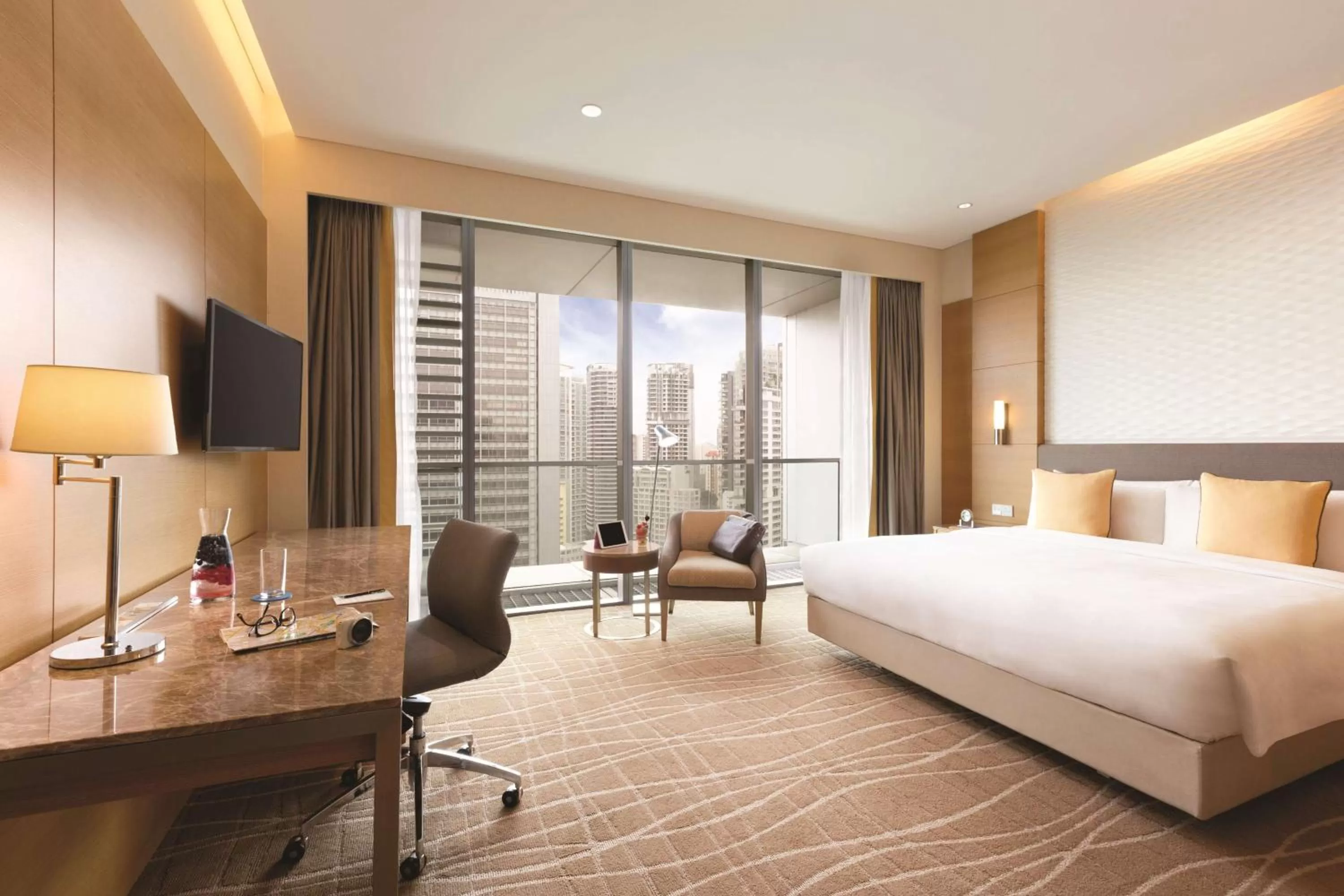 Photo of the whole room, Bed in JEN Singapore Orchardgateway by Shangri-La