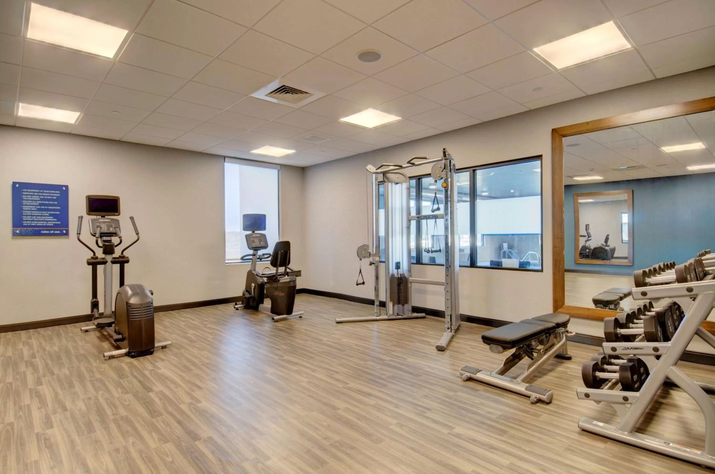 Fitness centre/facilities in Hampton Inn & Suites Portland West