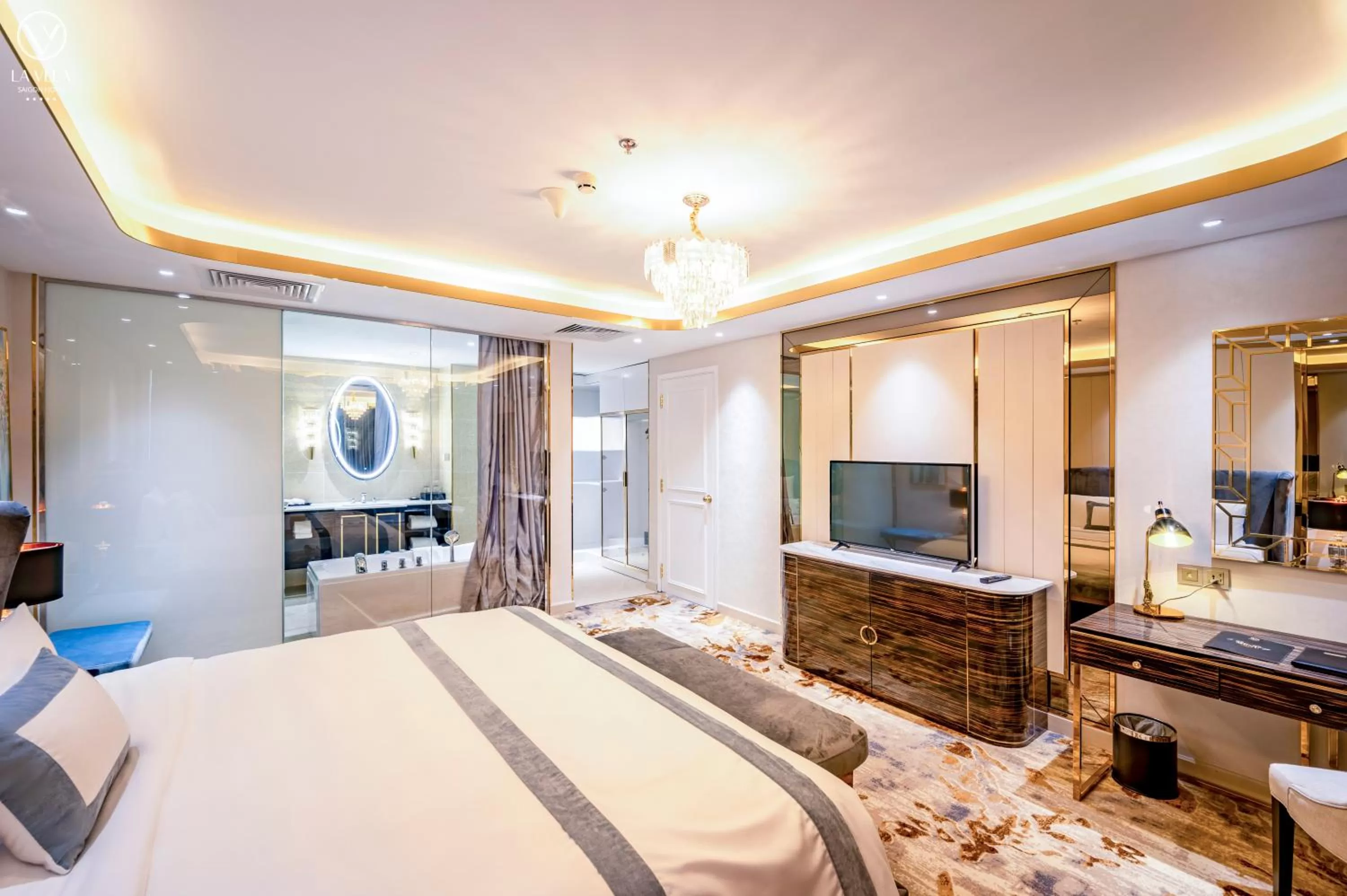 Bedroom, Bed in La Vela Saigon Hotel