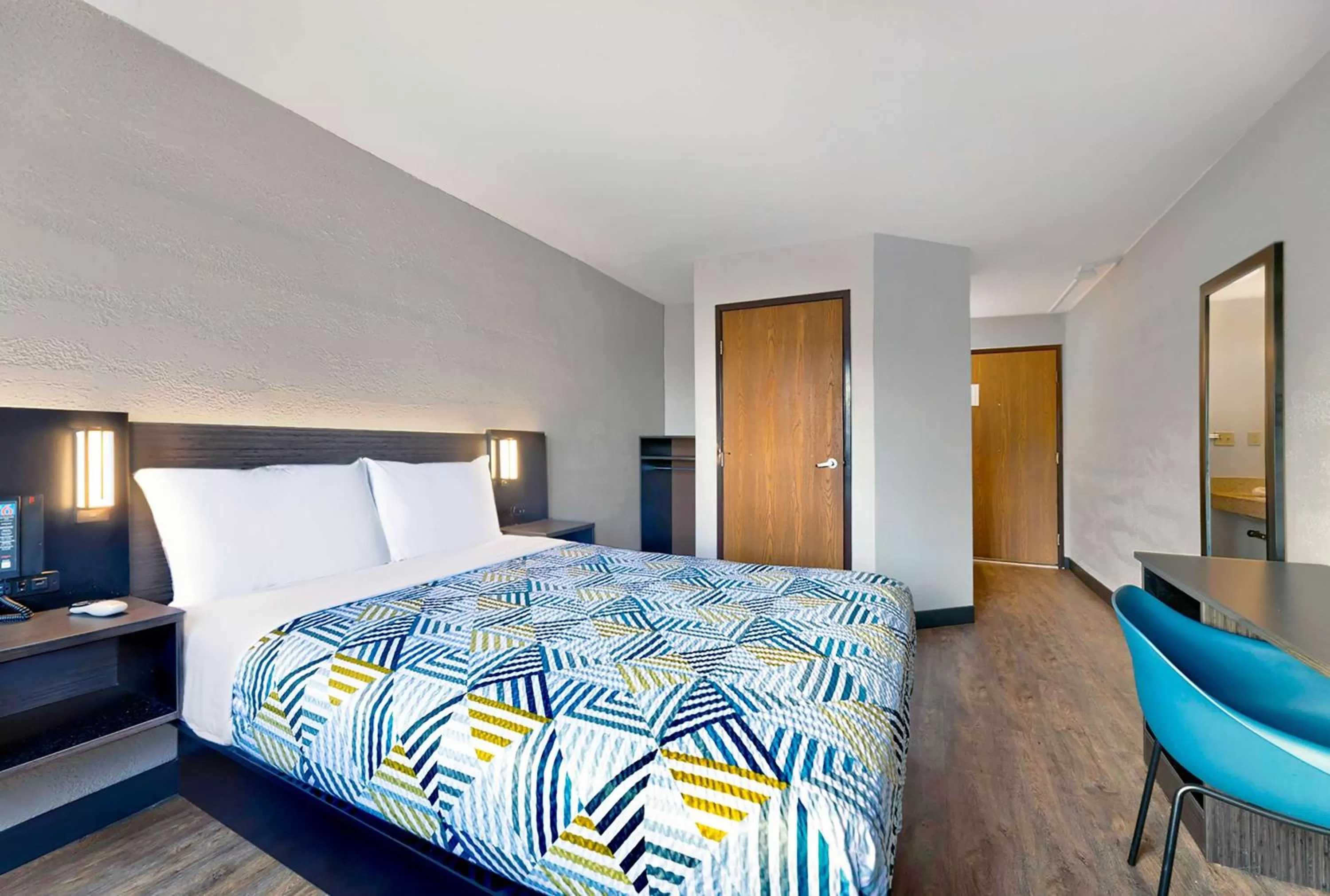 Bedroom, Bed in Motel 6-Cedar Rapids, IA - Airport