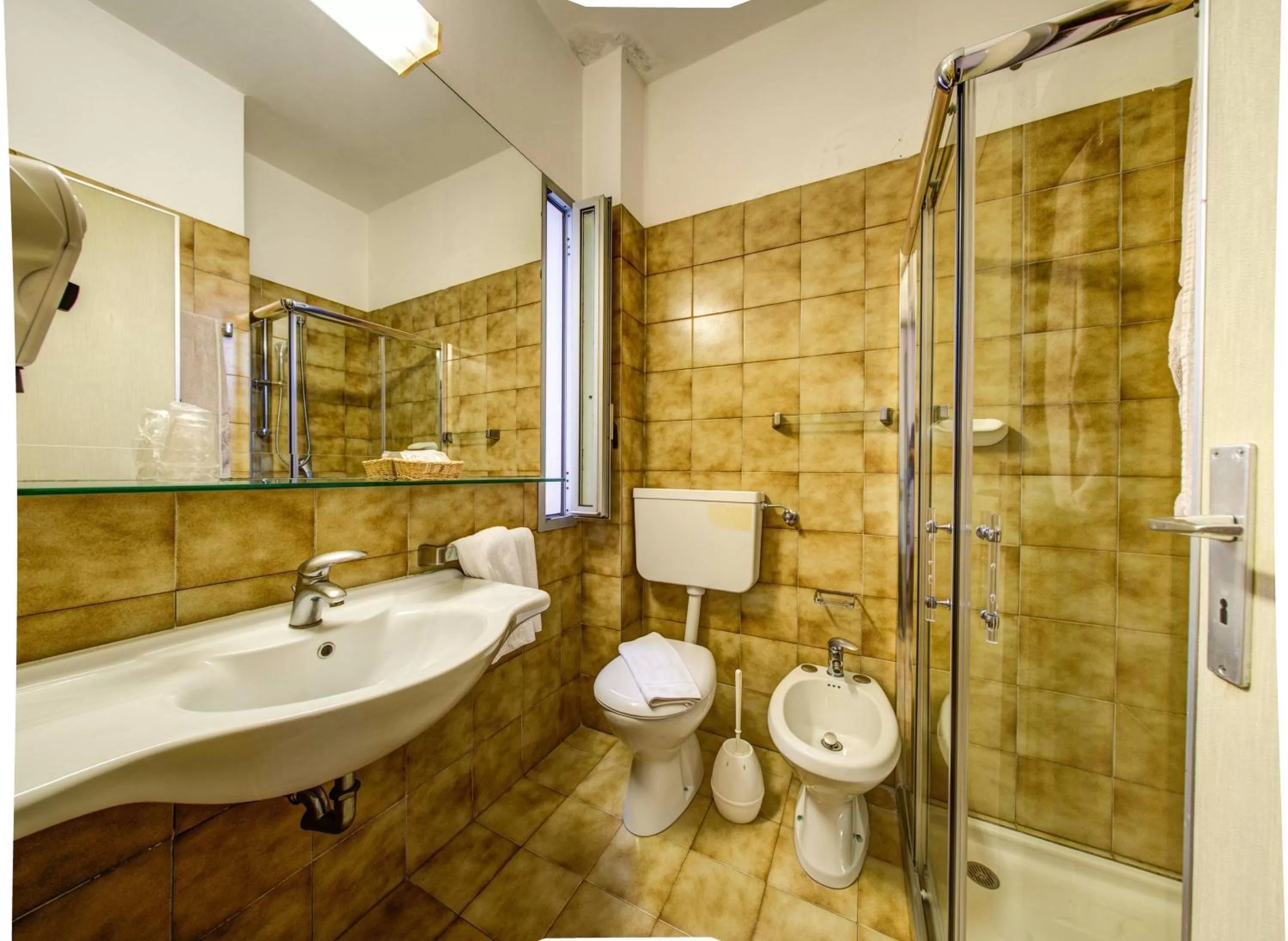 Bathroom in Eurhotel