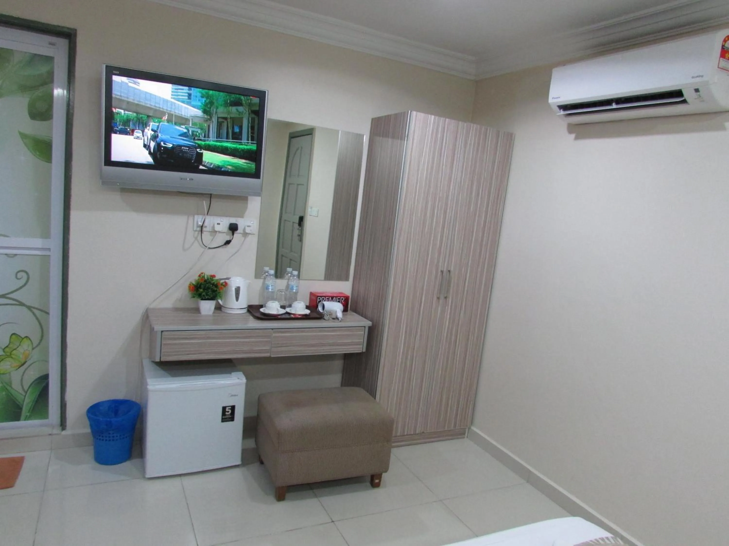 Living room in Safari Hotel