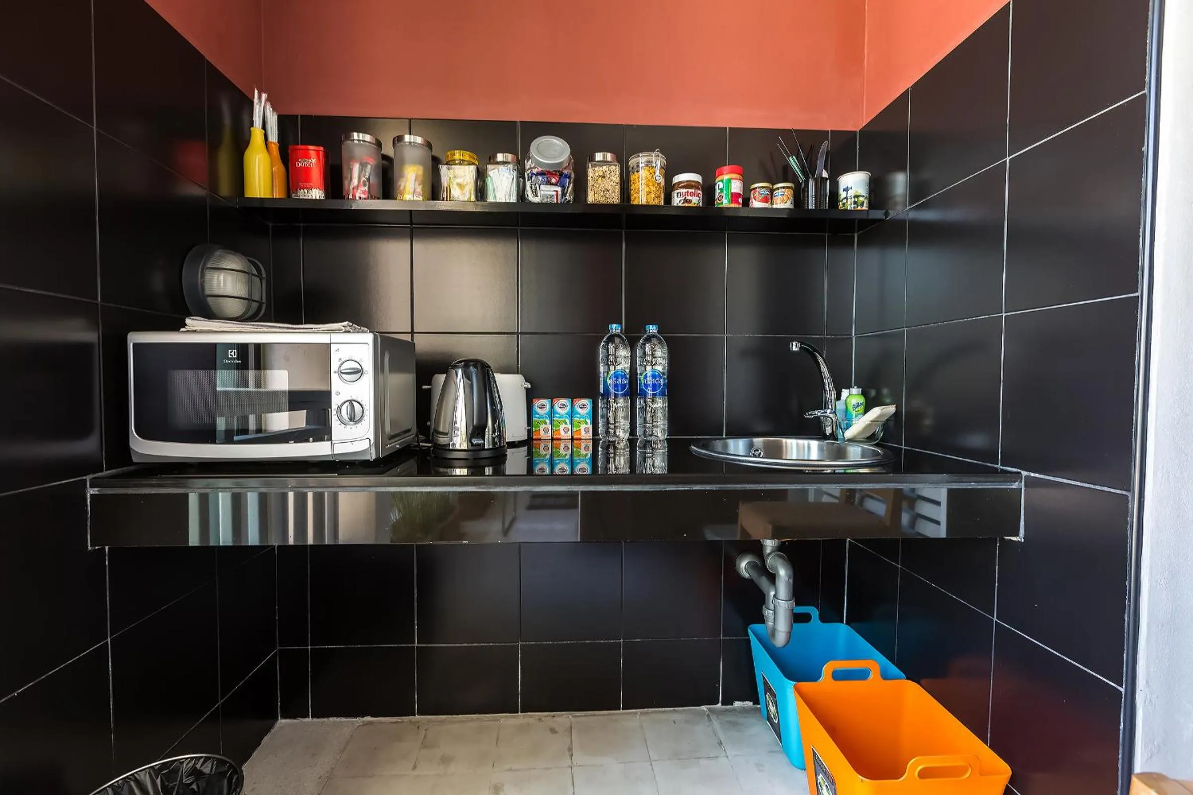 Communal kitchen in Loogchoob Homestay