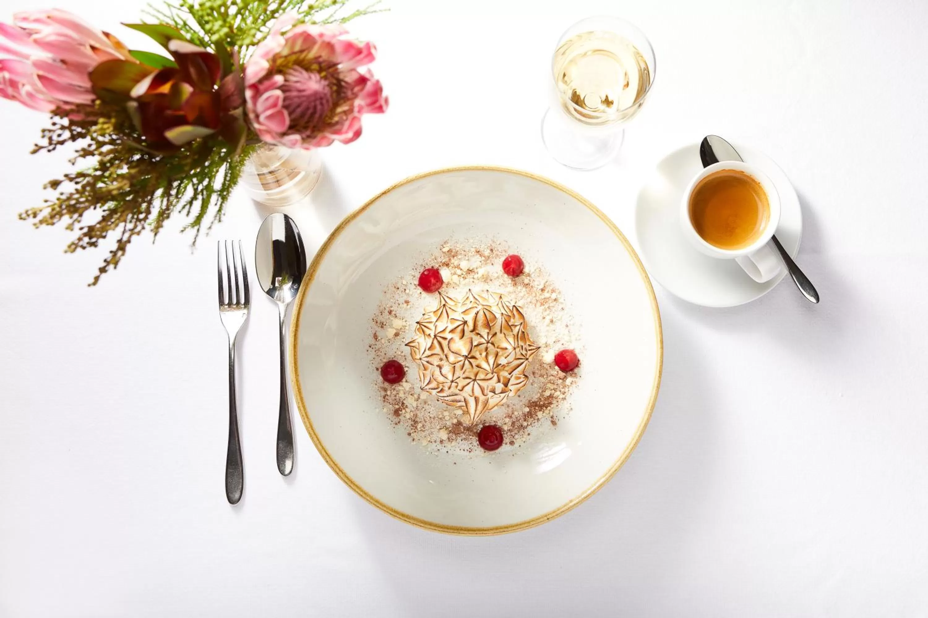 Food in Macdonald Houstoun House